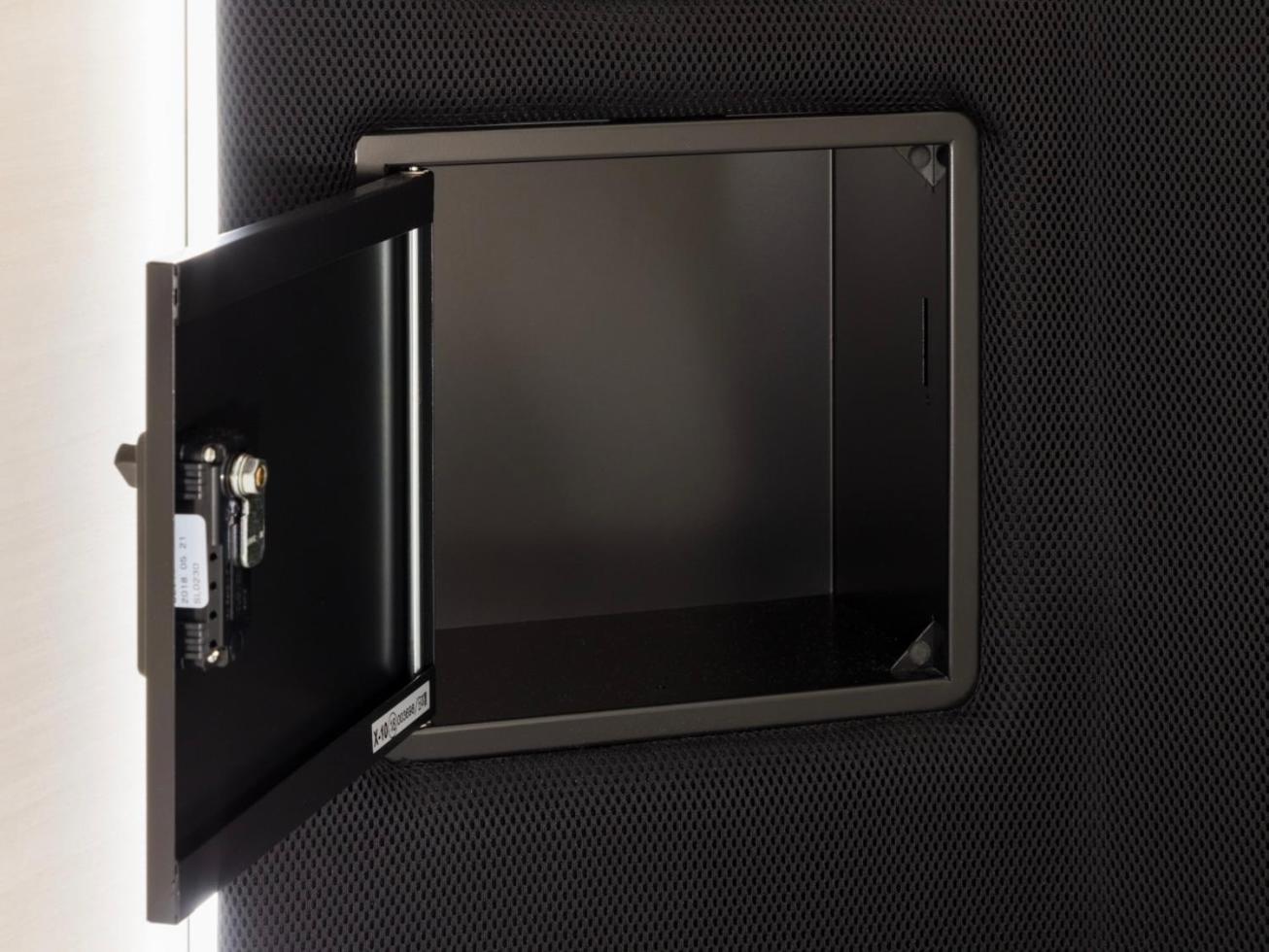 Superior Capsule Room for Female photo 3