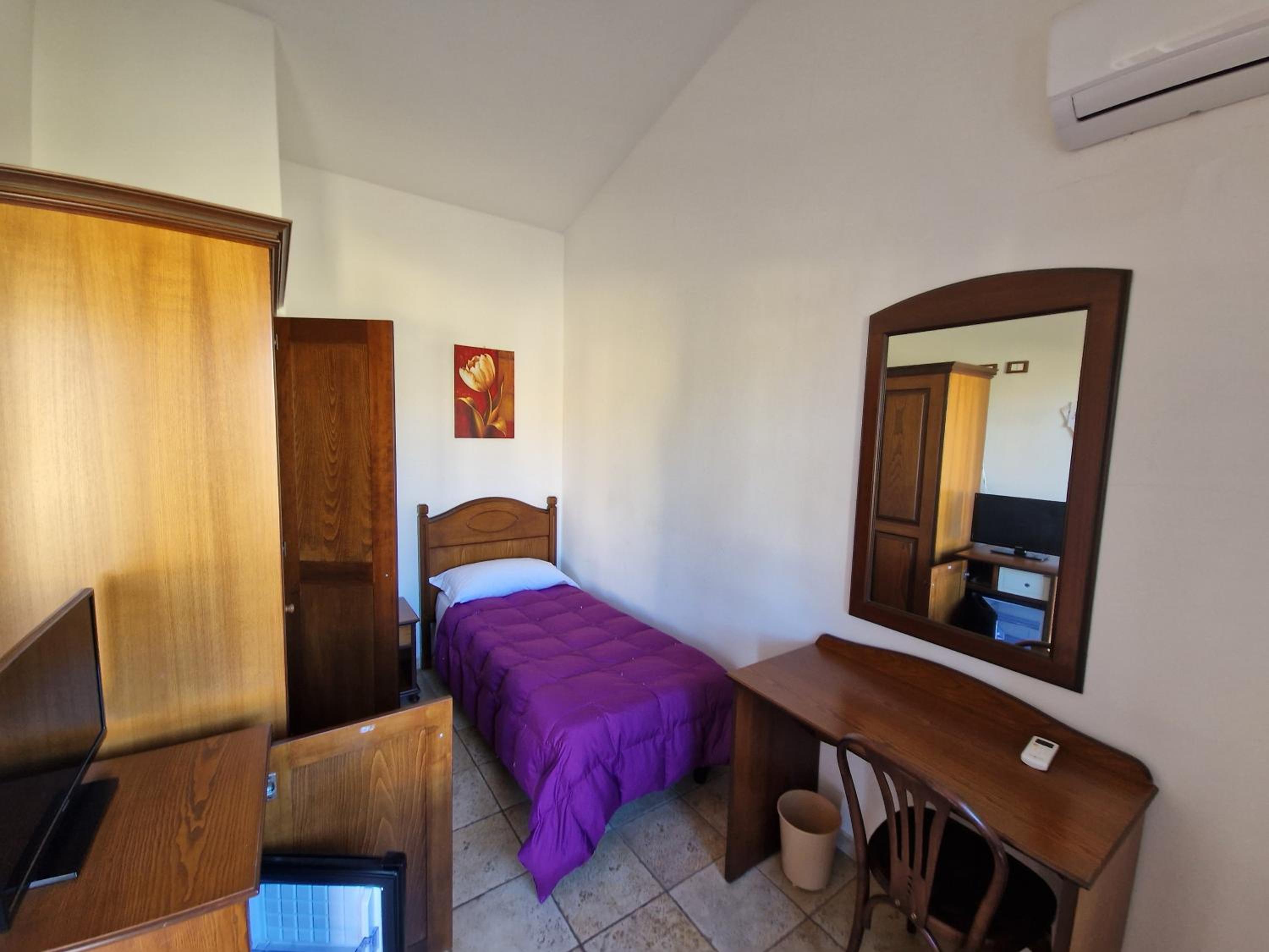 Single Room photo 1