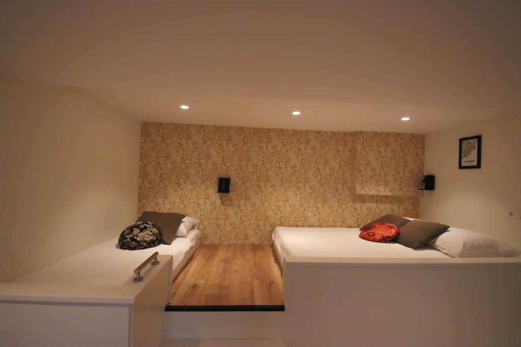 Two-Bedroom Apartment photo 2