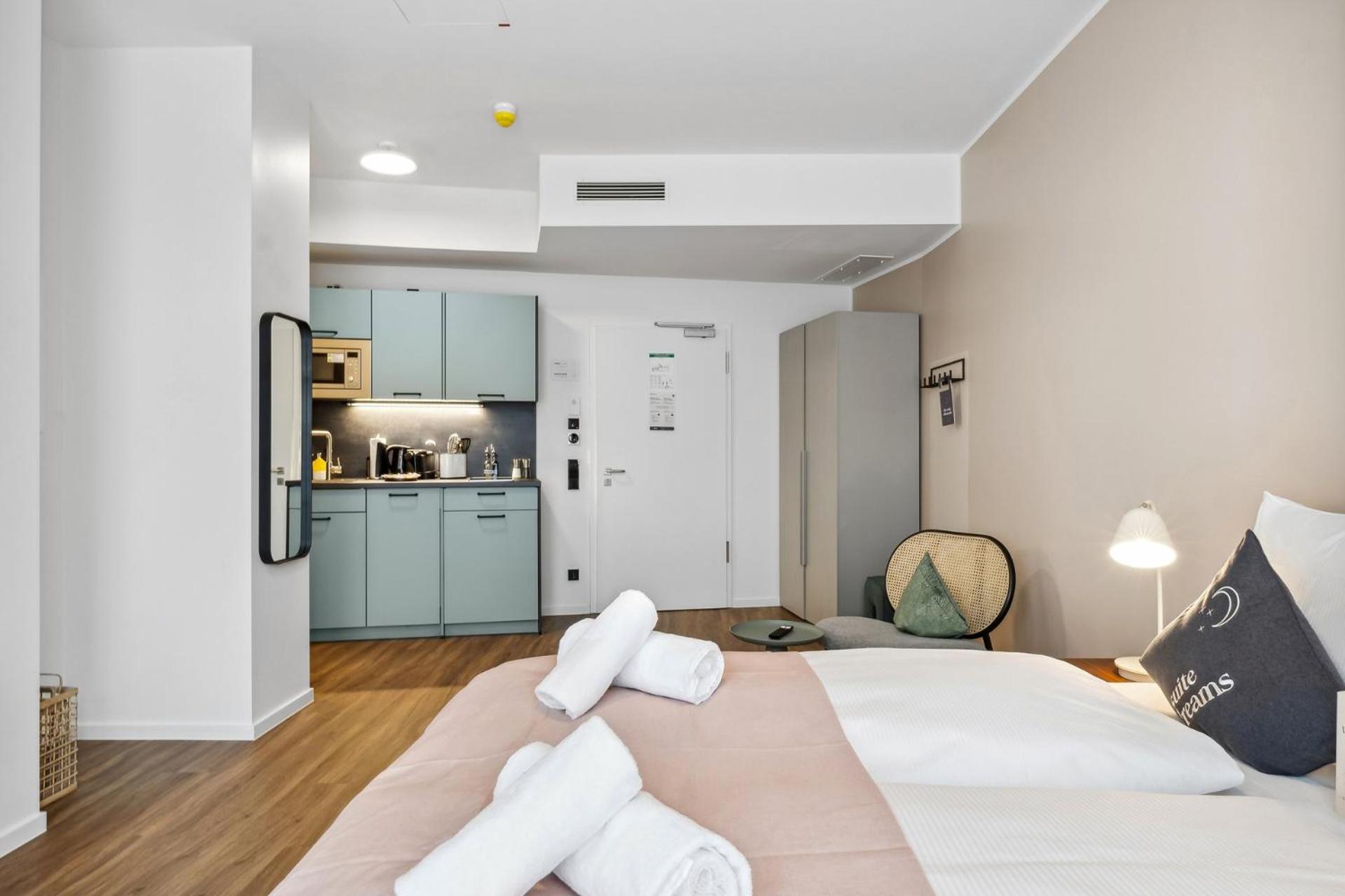 Suite with Balcony - Photo 1