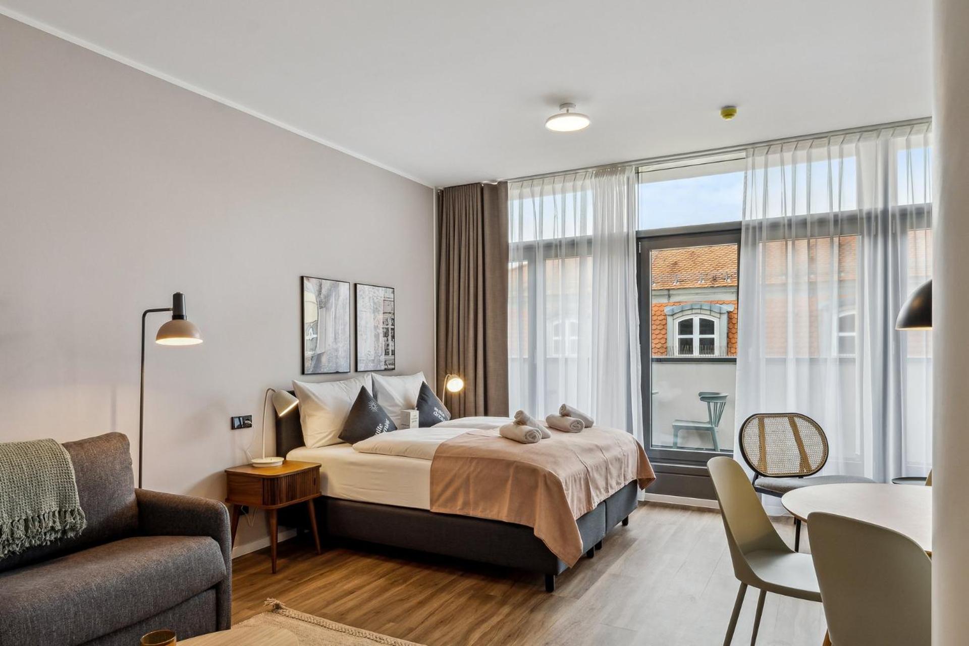 Comfort suite with sofa bed & balcony - Photo 3