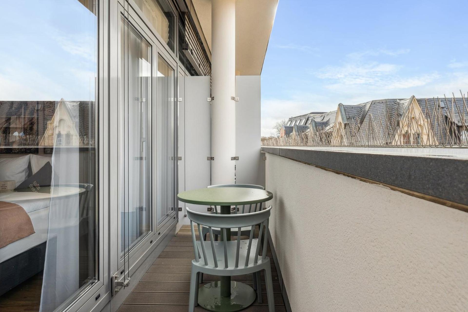 Comfort suite with sofa bed & balcony - Photo 9