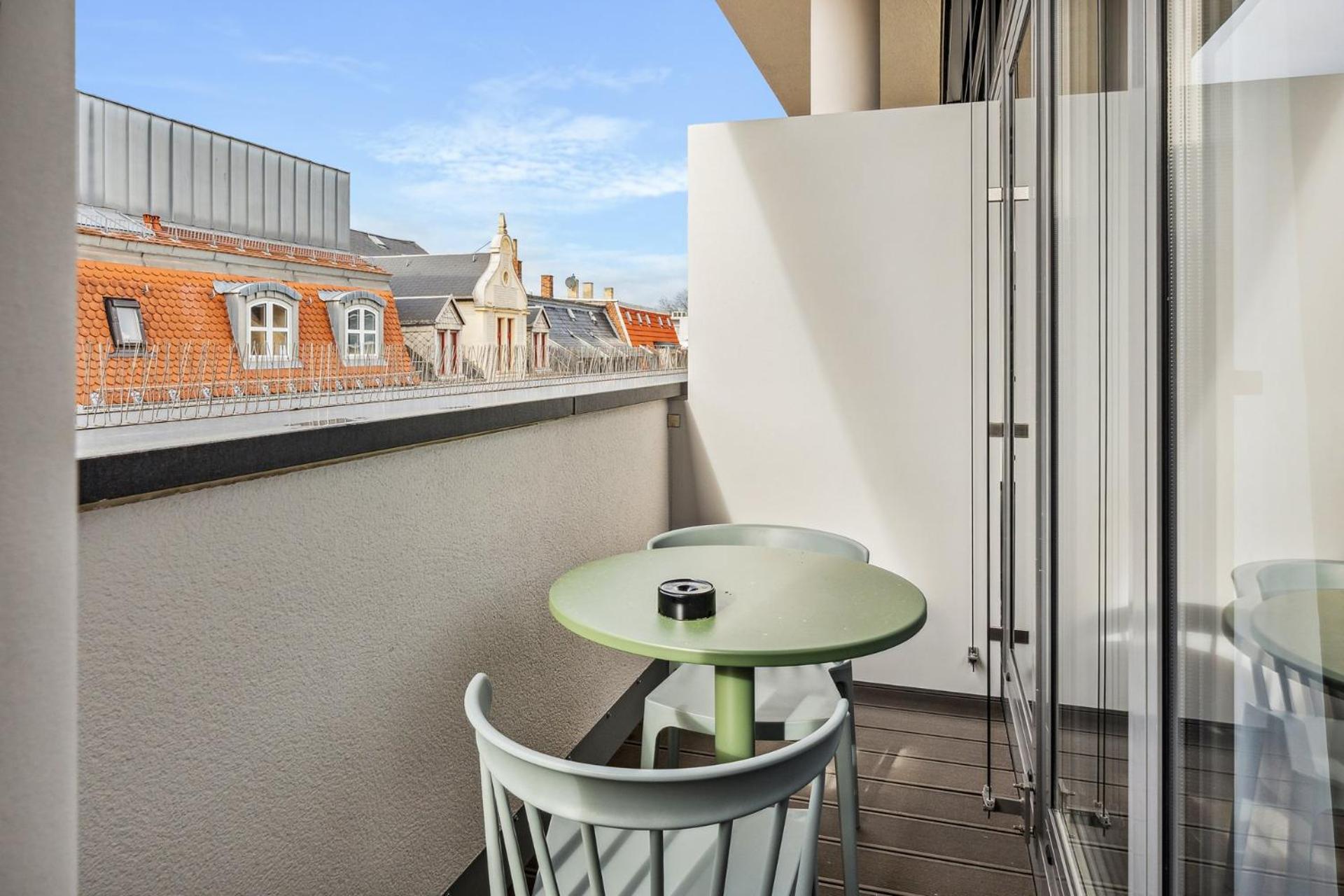 Suite with balcony - wheelchair accessible - Photo 11