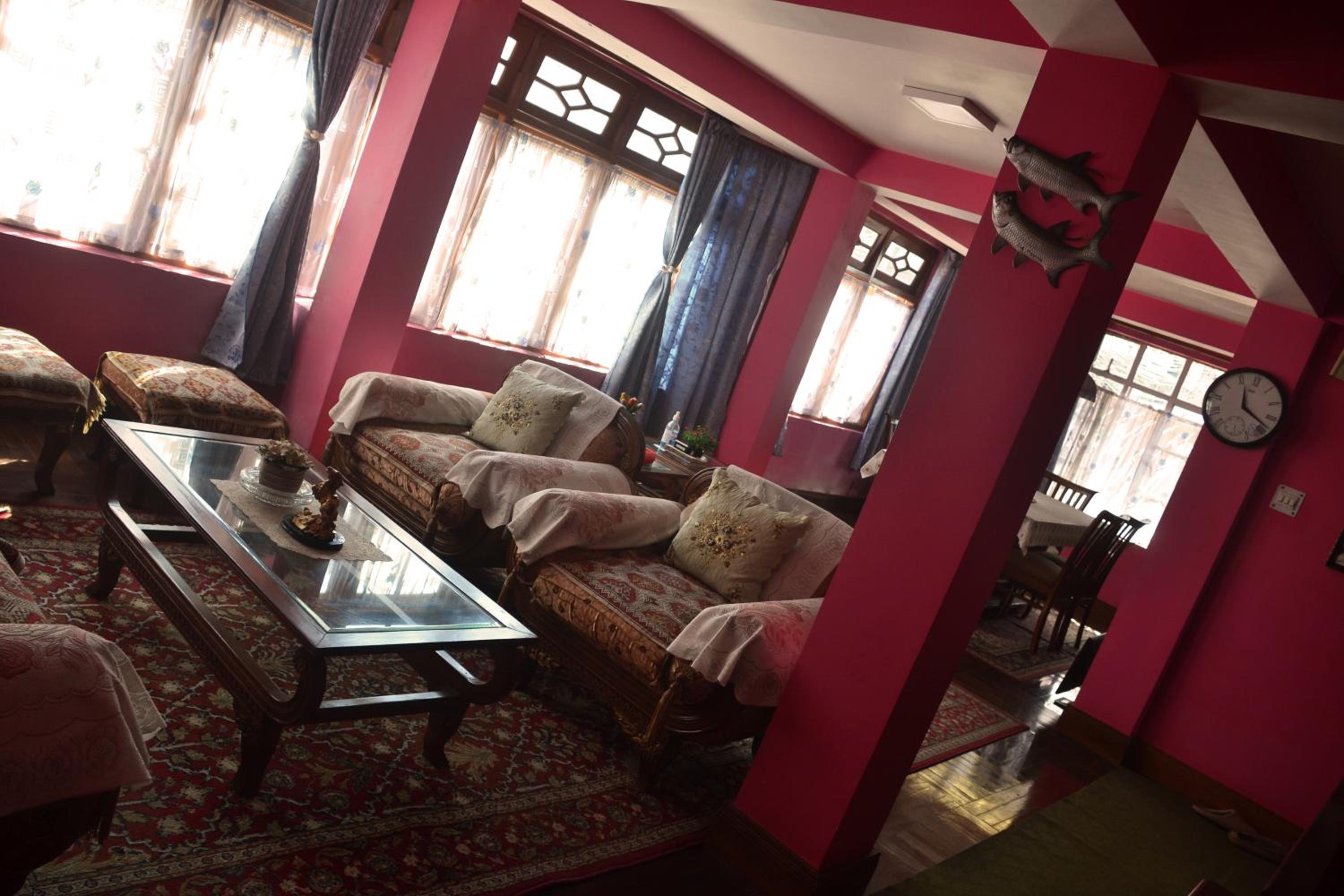 Family Room with Balcony photo 3