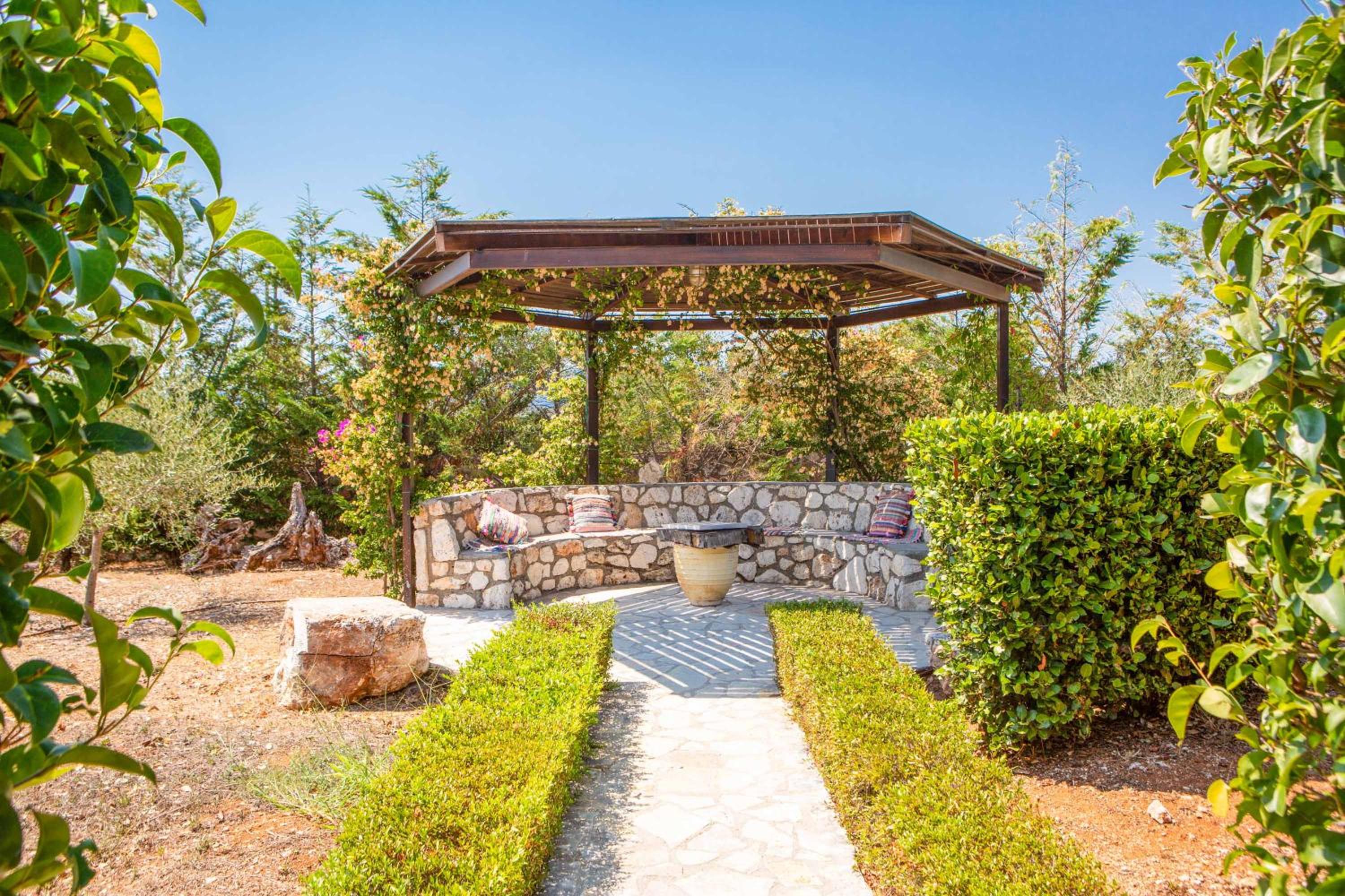 Villa photo 2