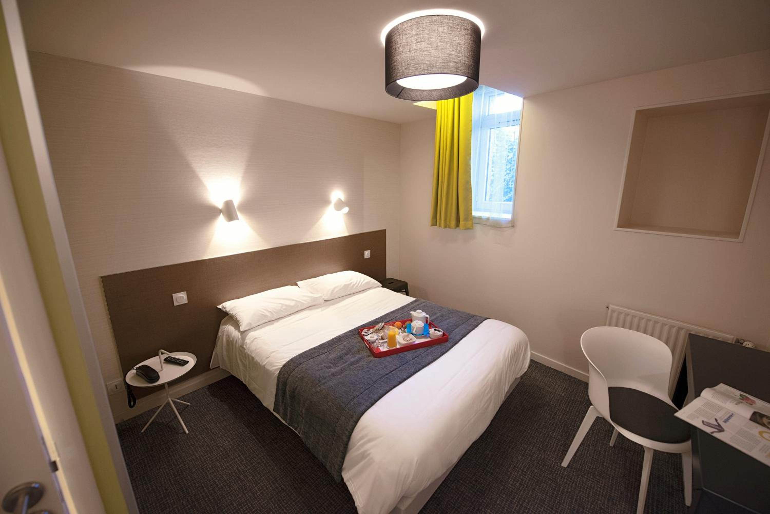 Standard Double Room - Photo 2