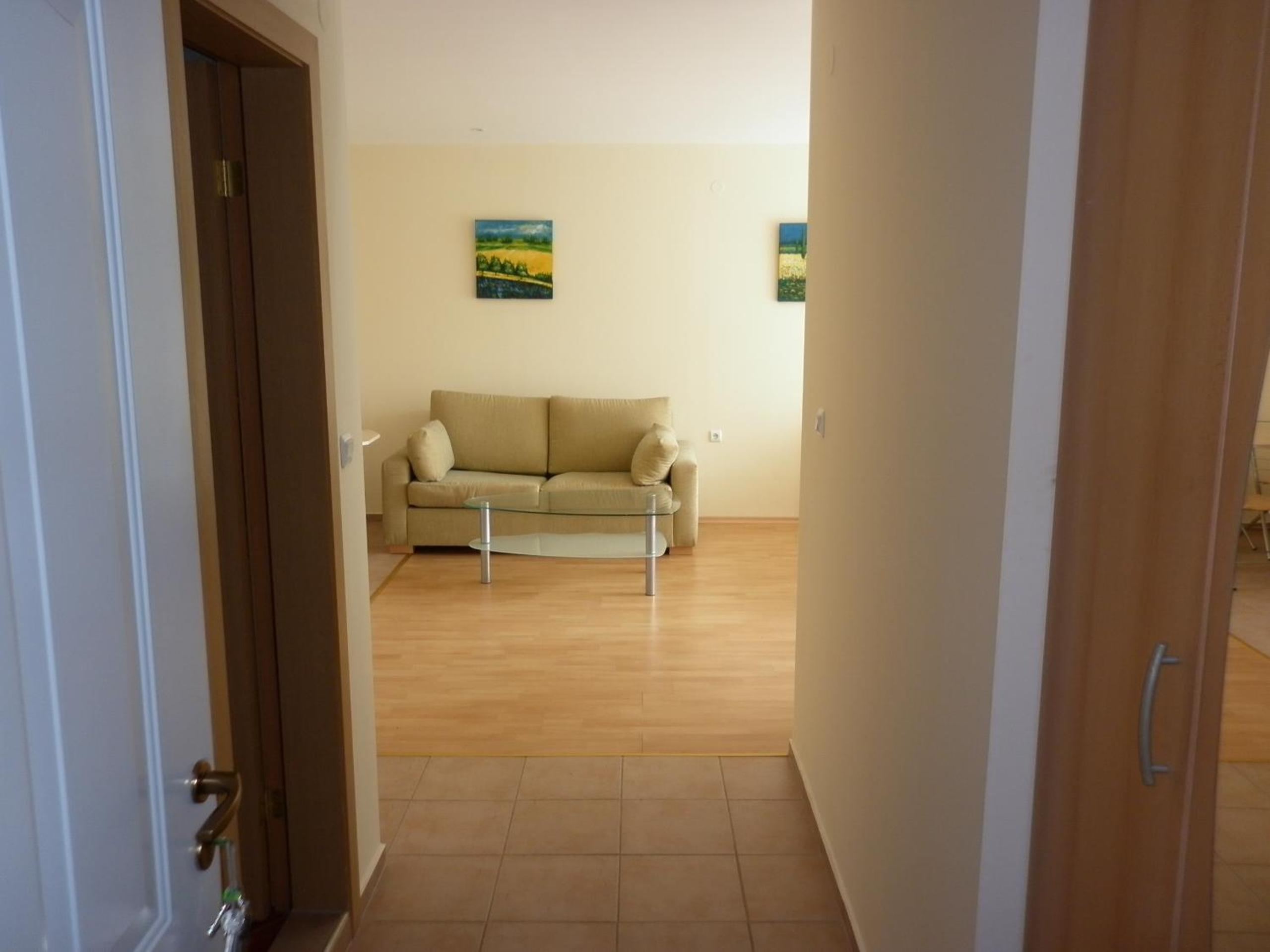 One-Bedroom Apartment with Balcony (4 Adults) photo 3