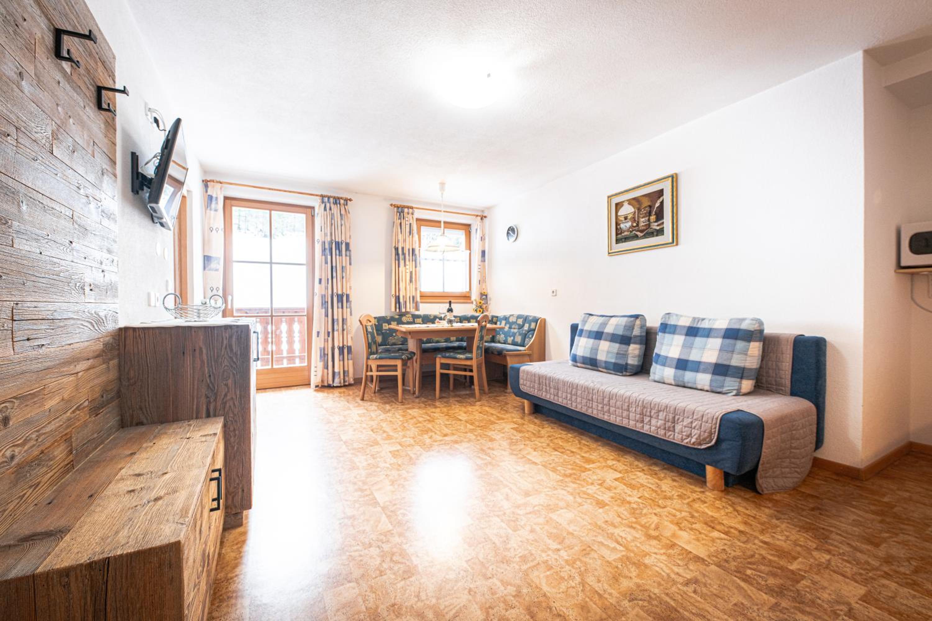 Apartment with Garden View photo 2