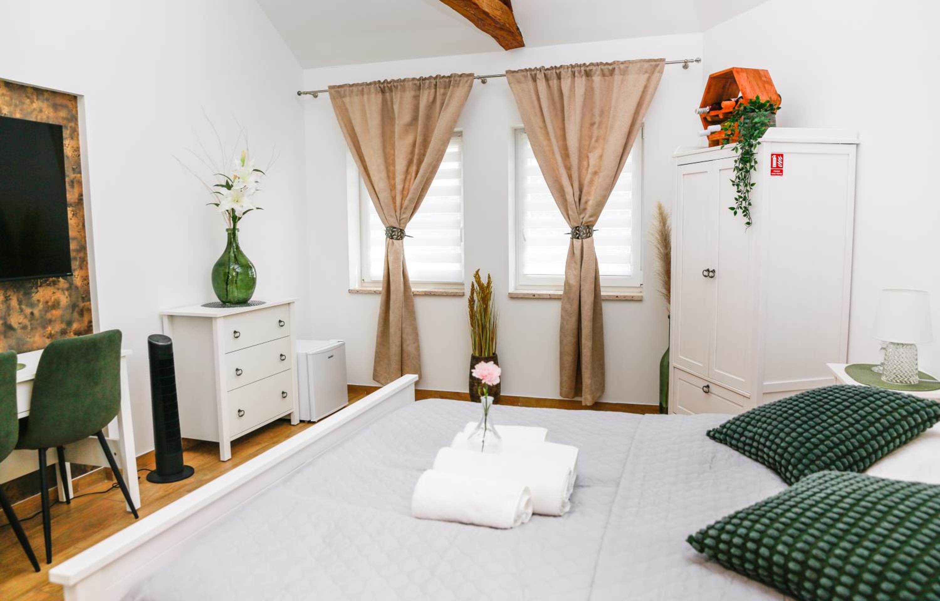 Deluxe Double Room photo 2