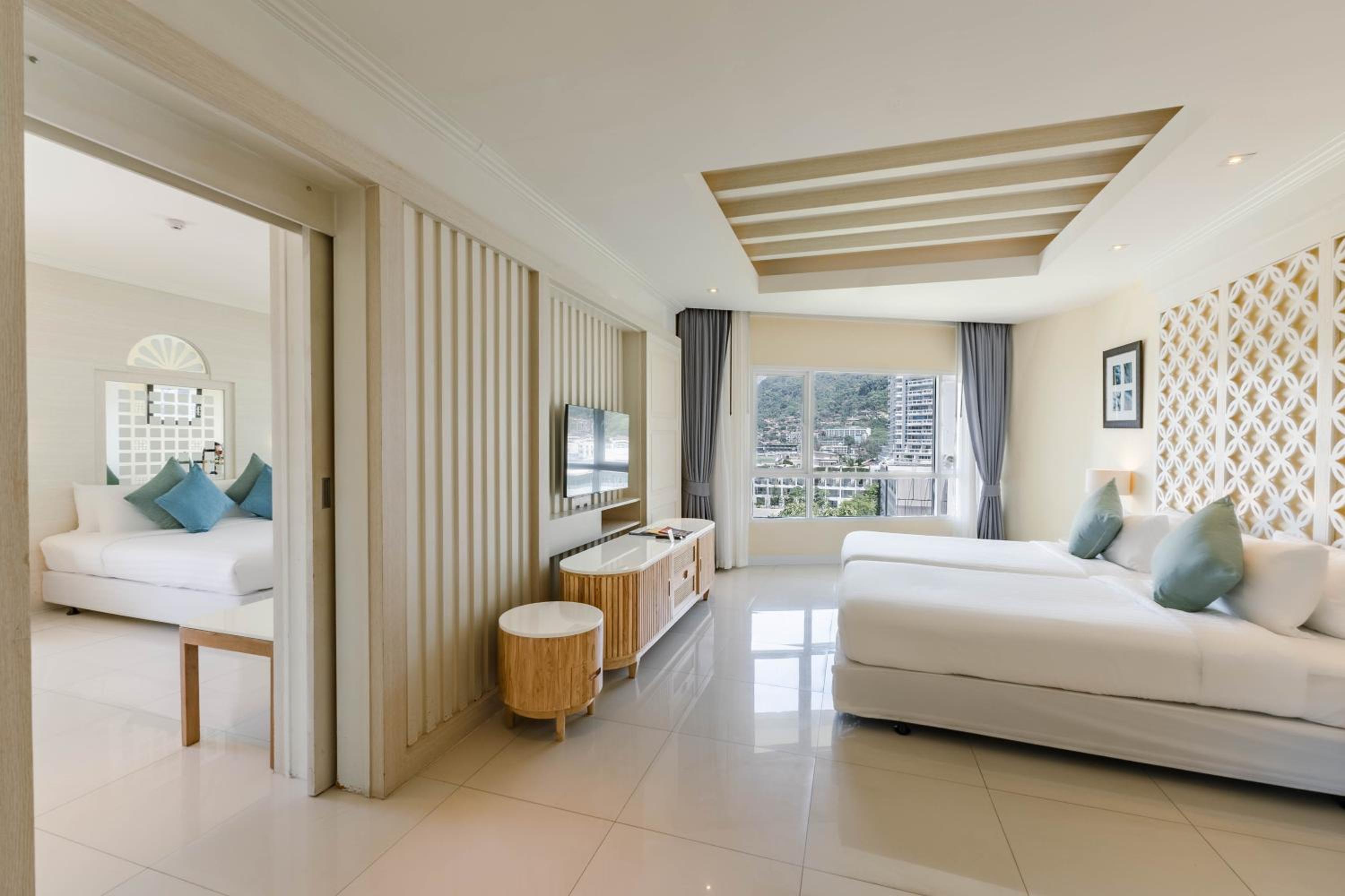 Two-Bedroom Embrace Suite - Photo 15