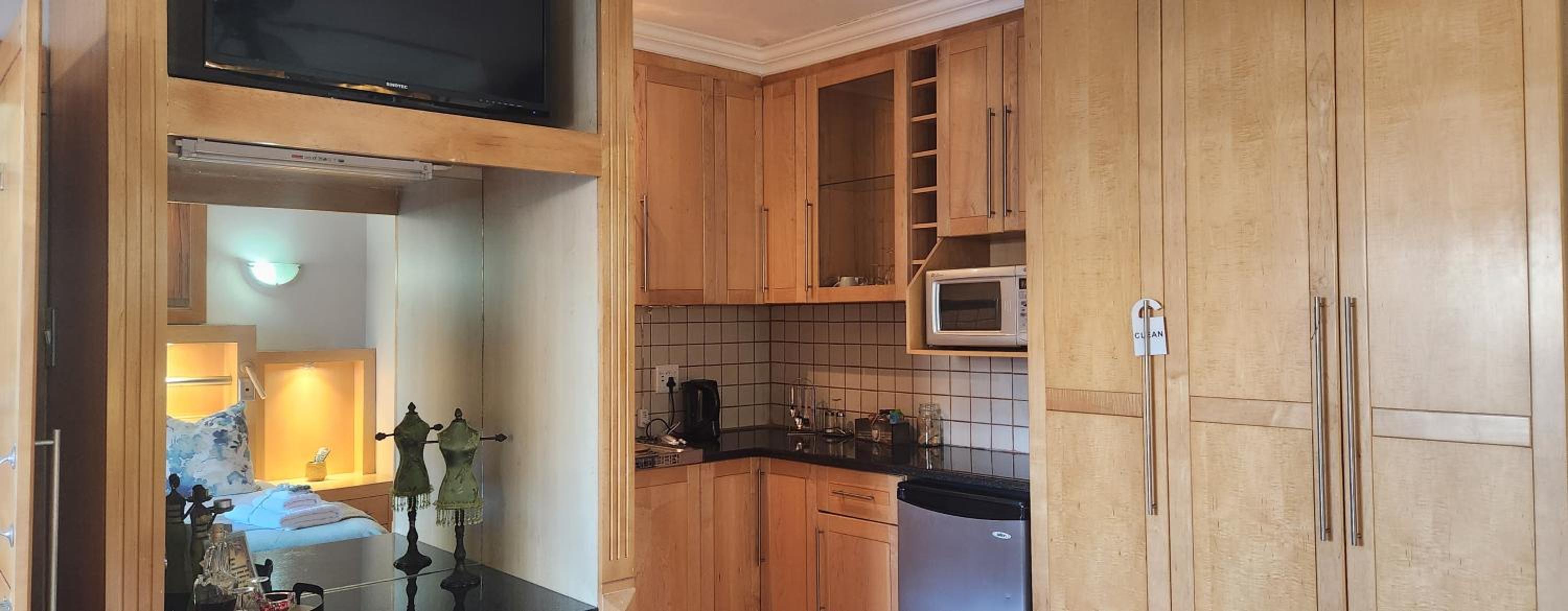 Double Room with Private Bathroom photo 3