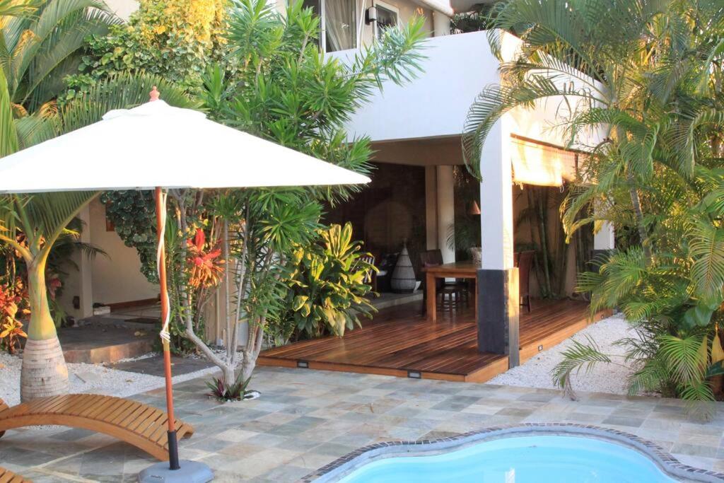 Three-Bedroom House photo 2