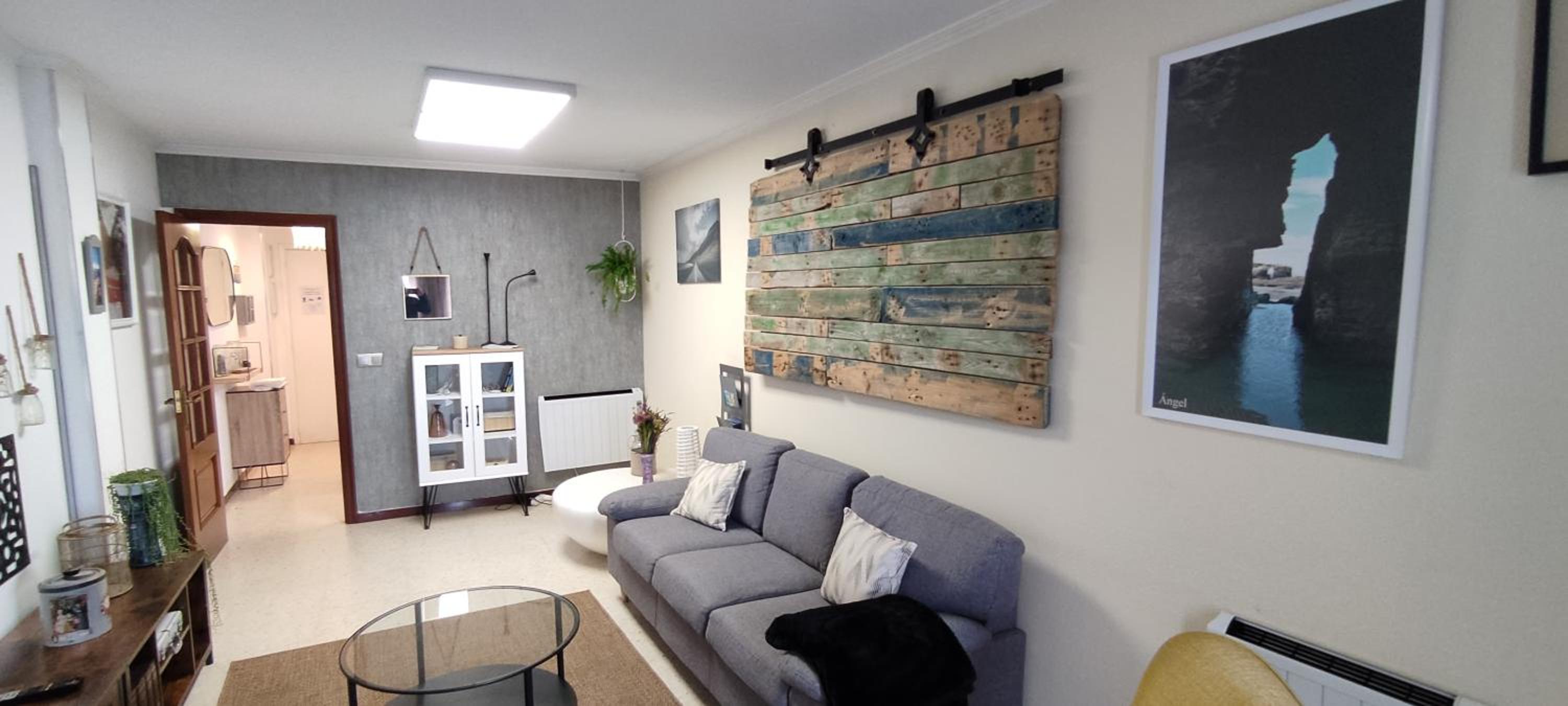 Three-Bedroom Apartment photo 2
