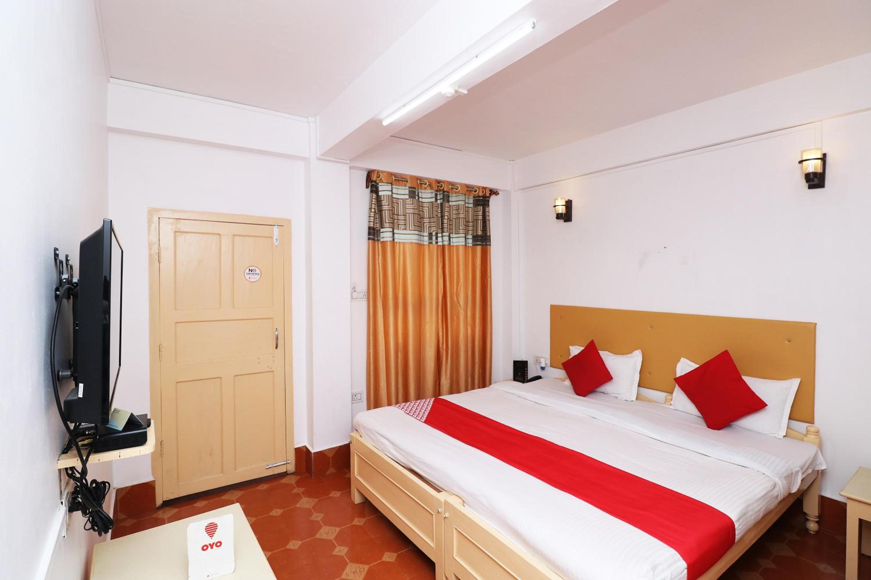 Classic Triple Room photo 2