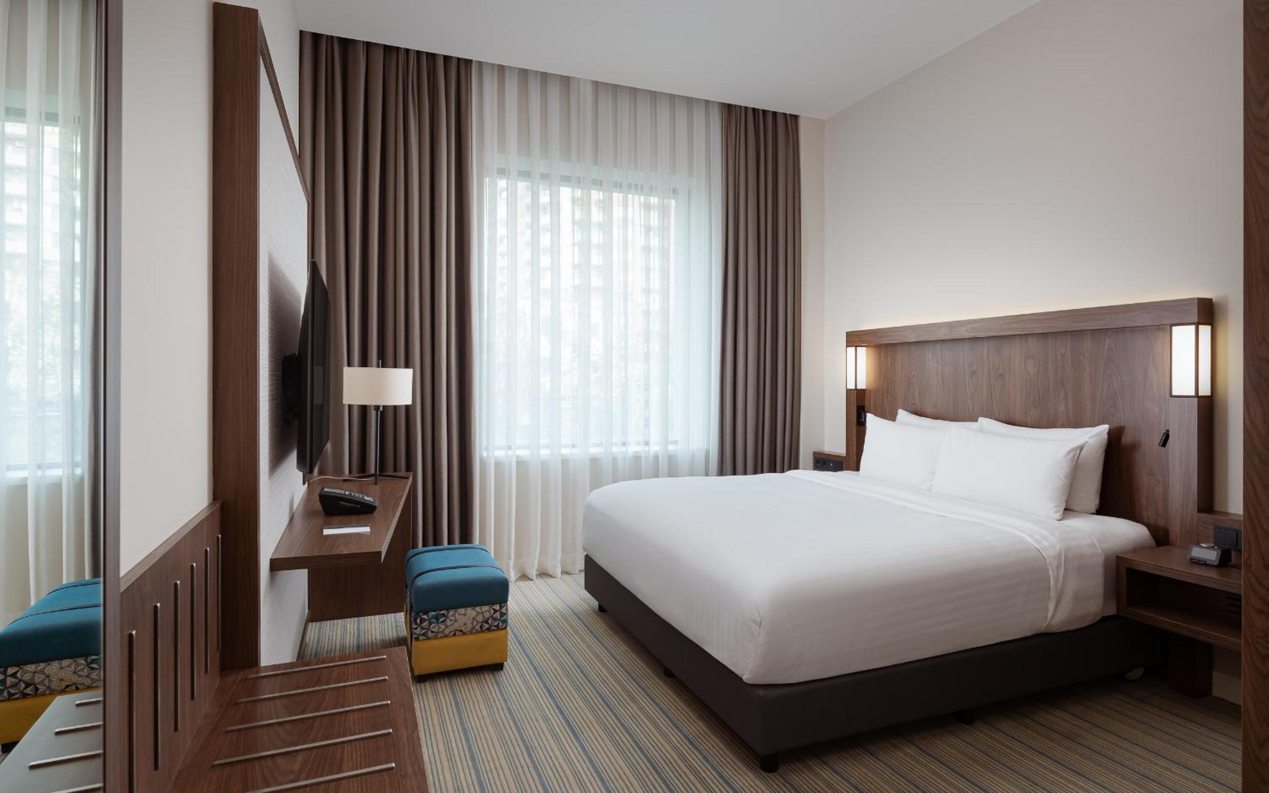 King Room with Garden View - Photo 2