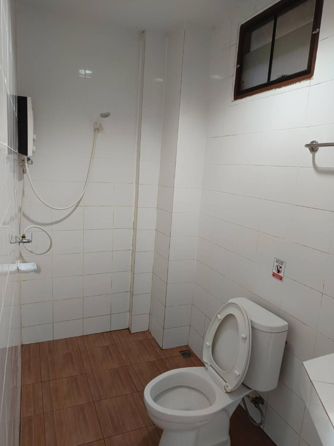 Budget Double Room - Photo 3