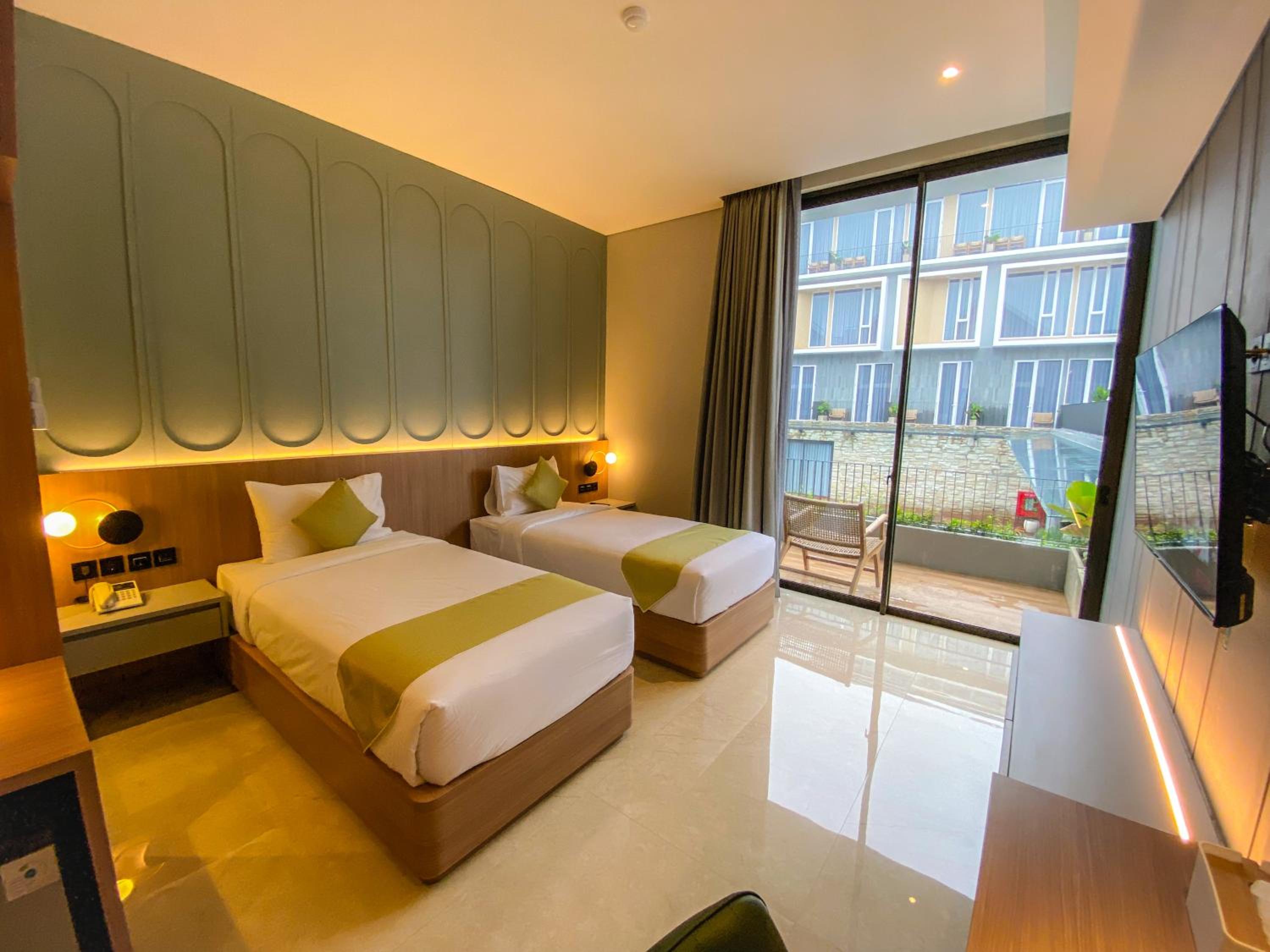Grand Executive Twin Room - Photo 4