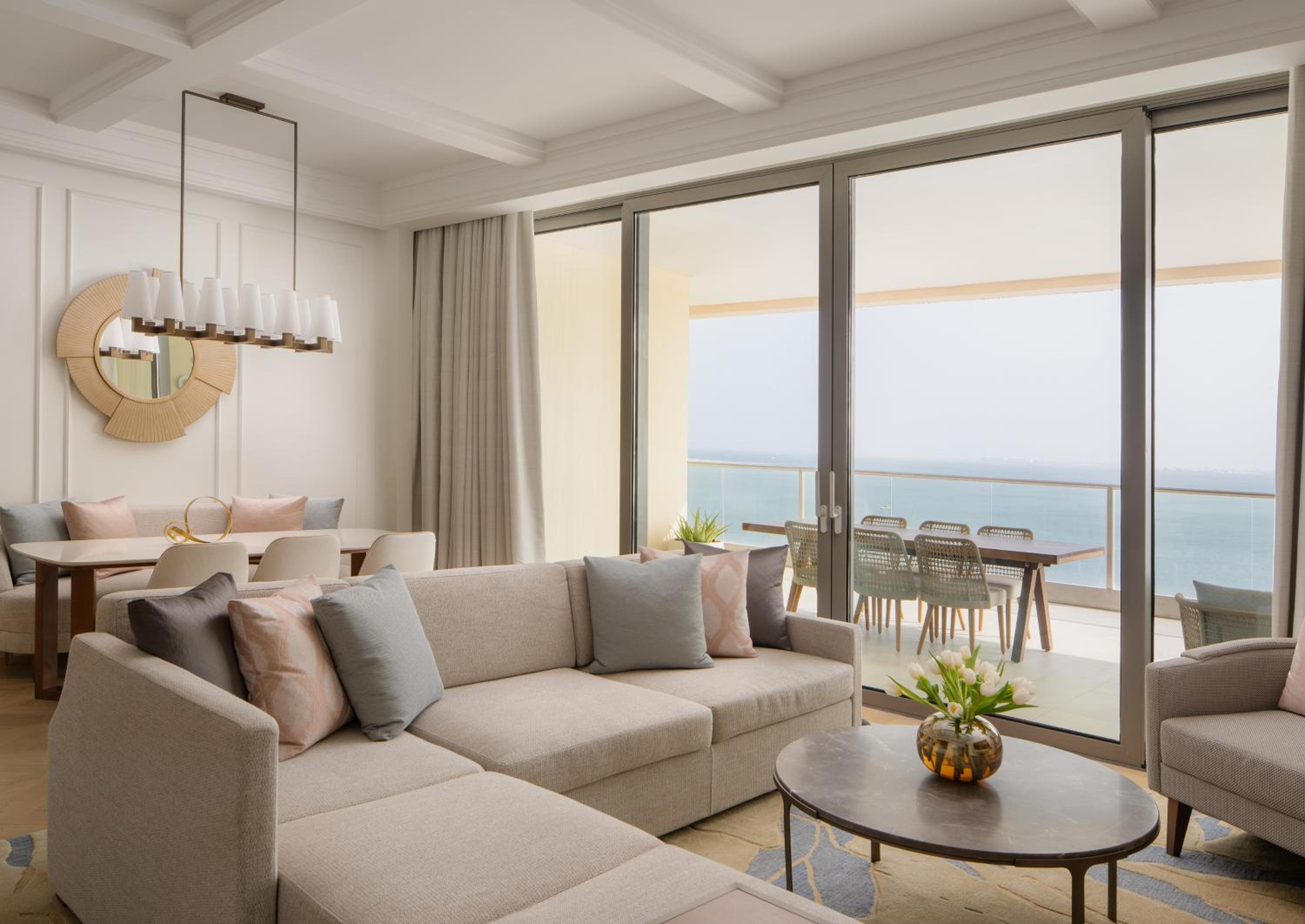 Two Bedroom Sea View Apartment - Photo 3