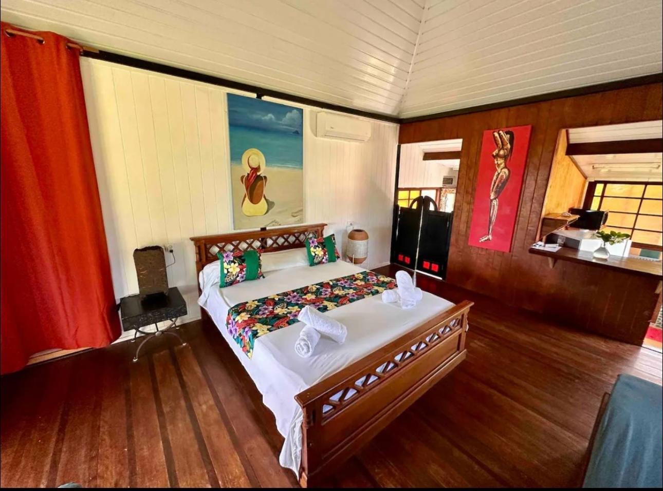 One-Bedroom House photo 1