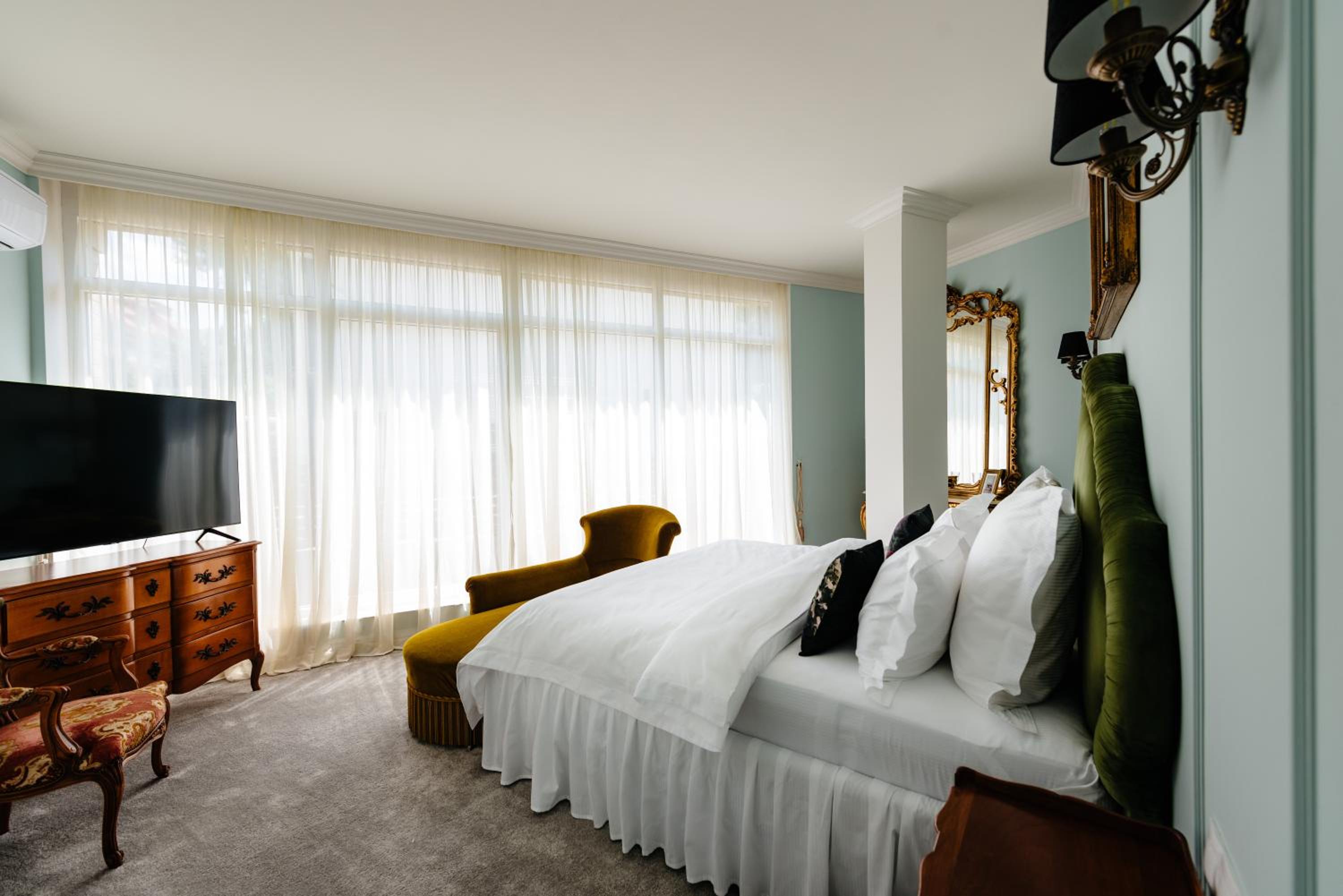 Deluxe Double Room - Photo 5
