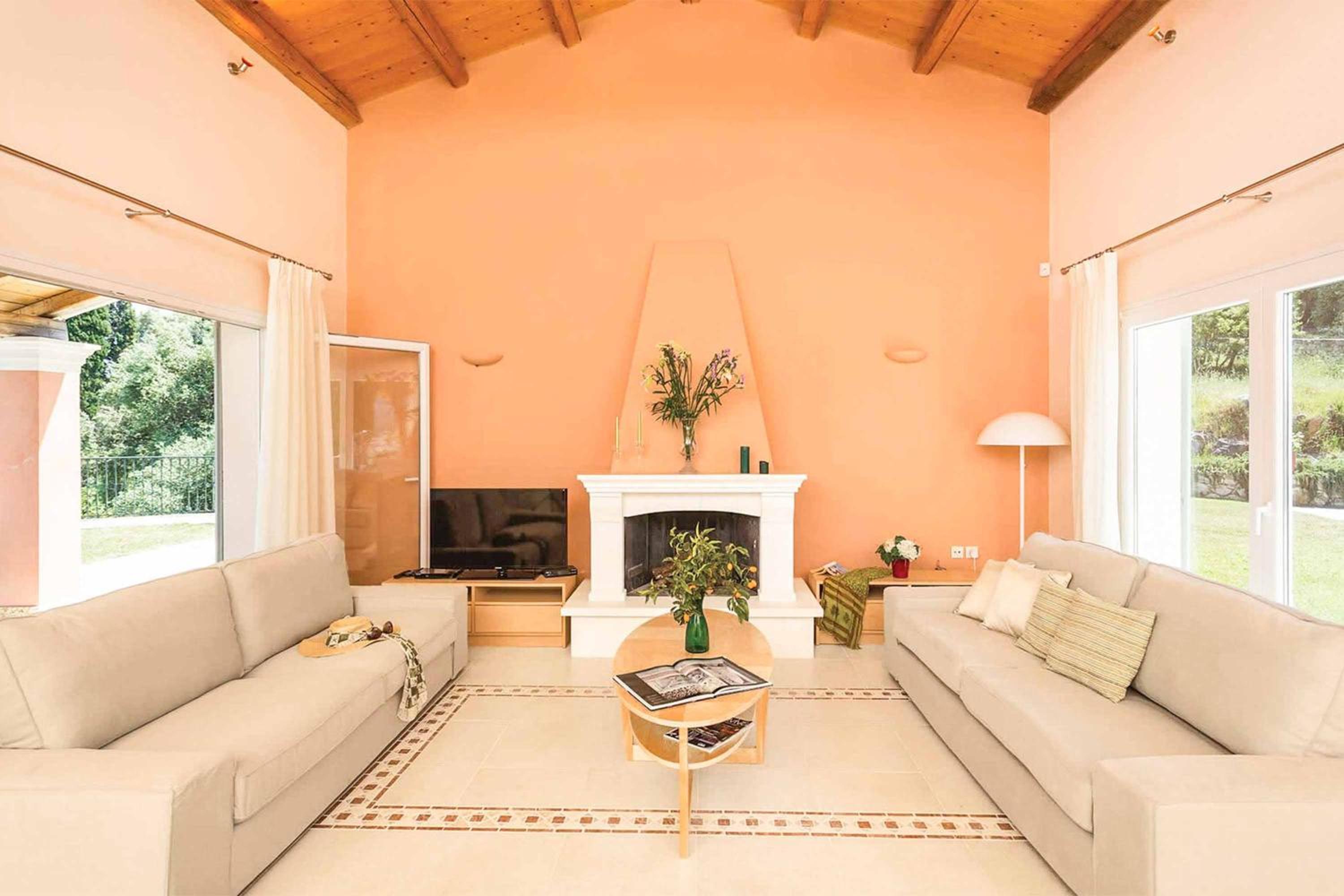 Four-Bedroom Villa photo 1