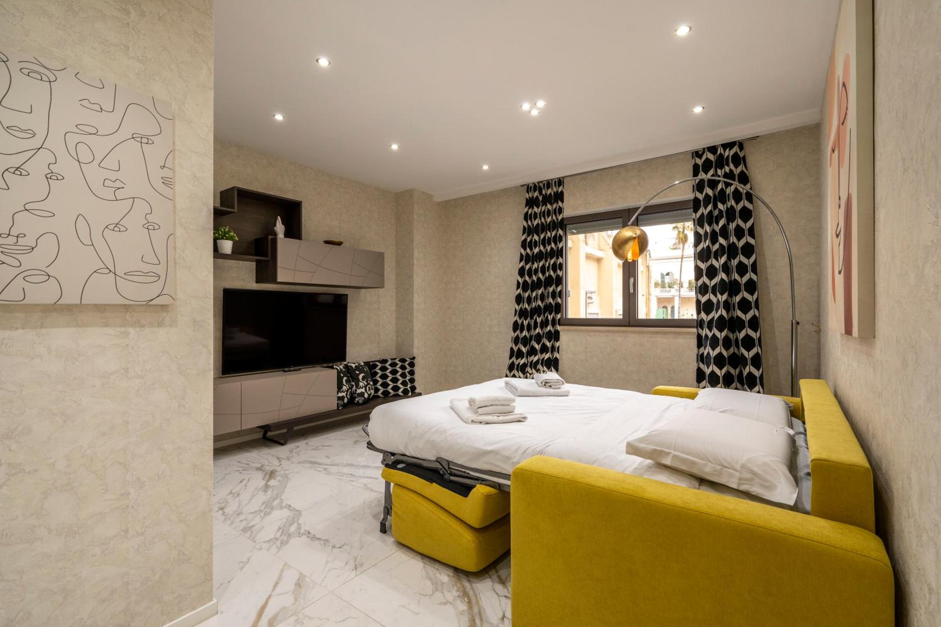 One-Bedroom Apartment