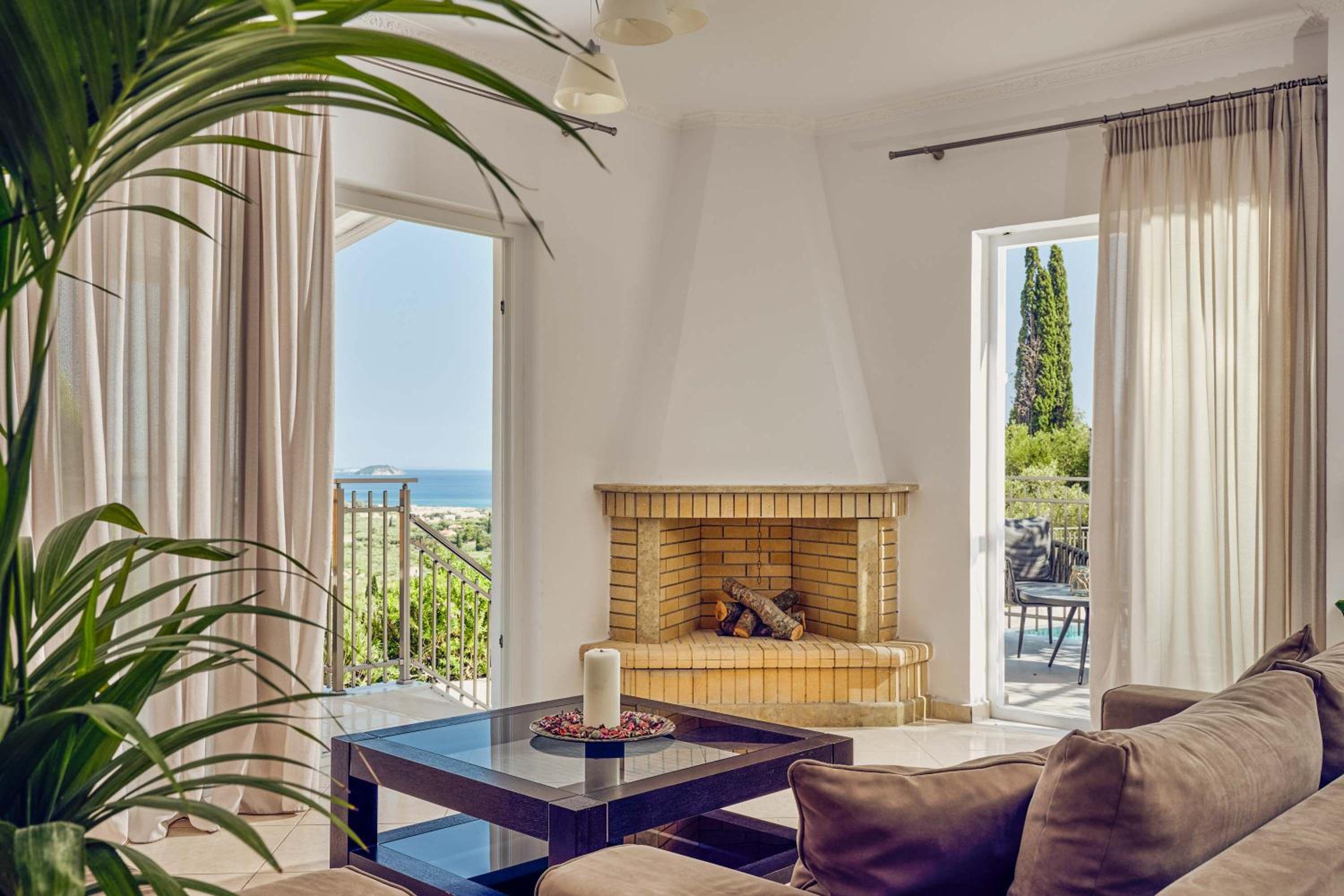 Villa photo 1