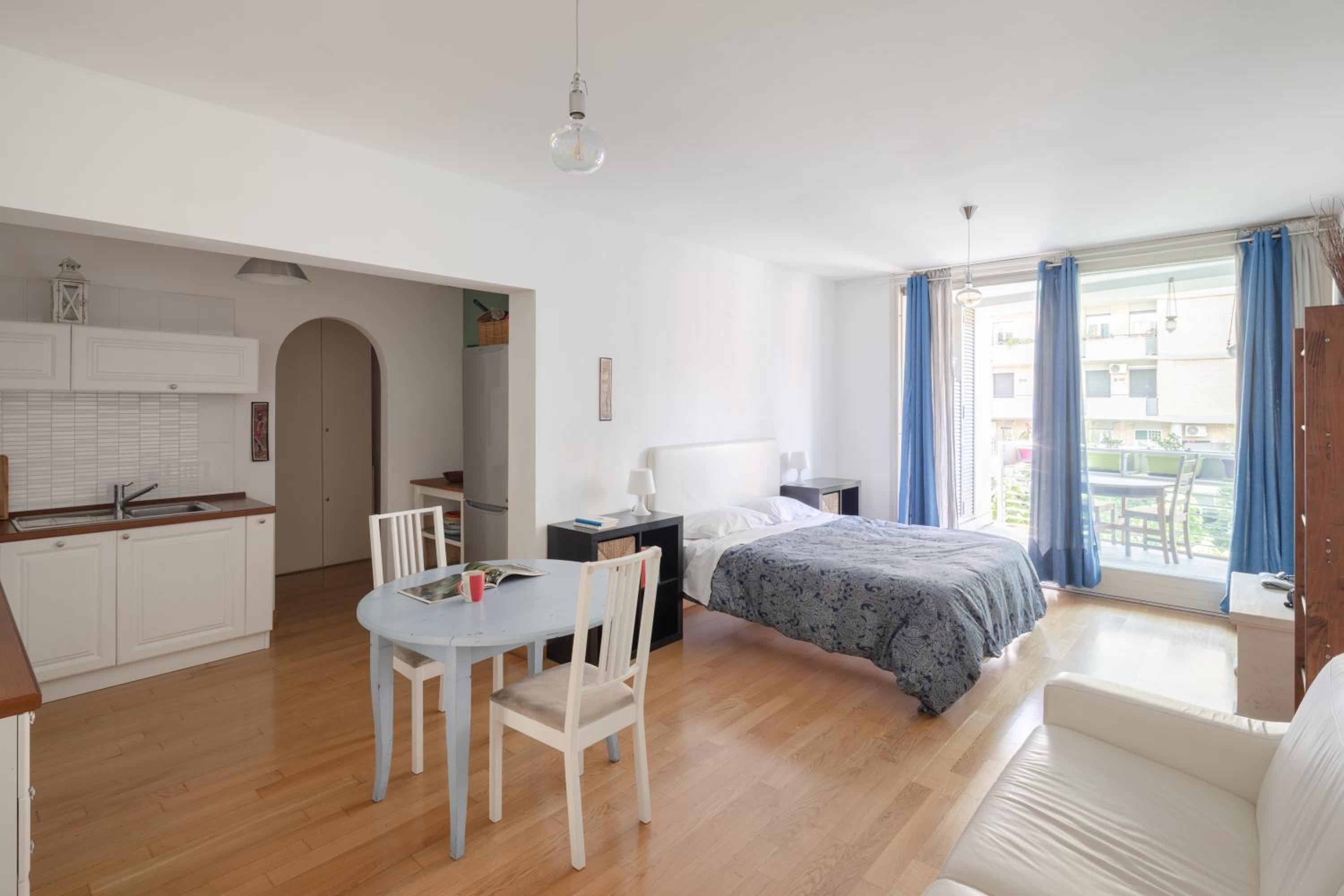 One-Bedroom Apartment