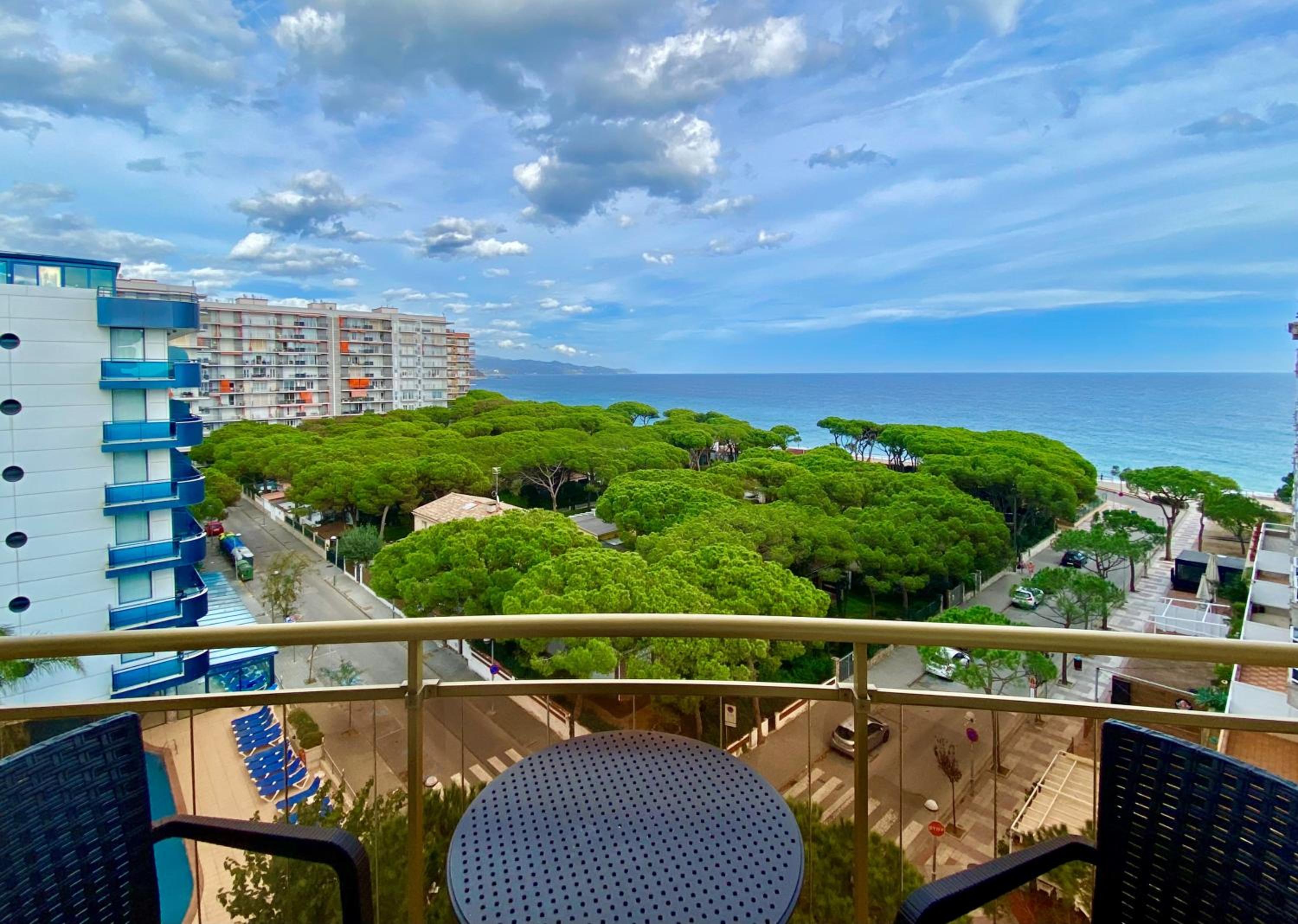 Double Room with Sea View - Photo 4