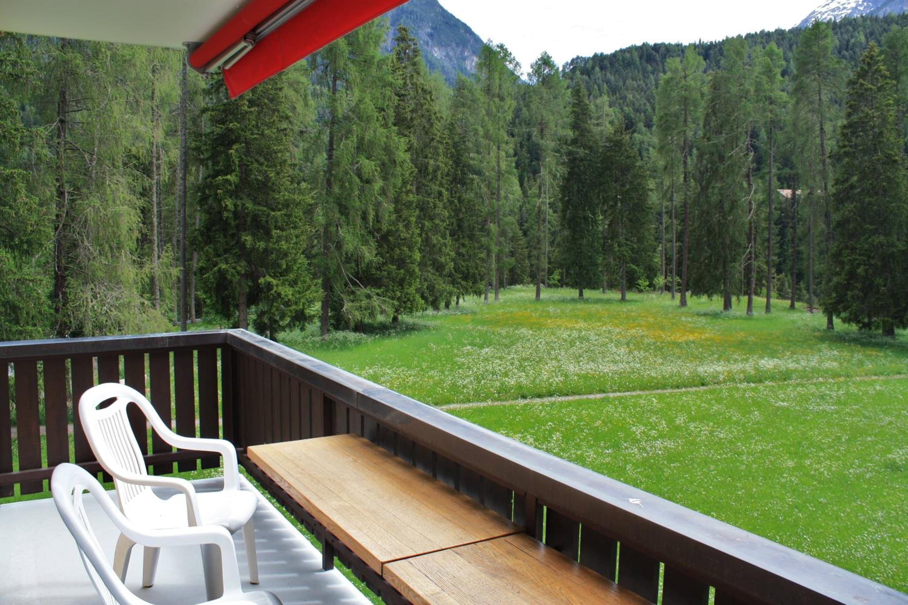Apartment with Mountain View photo 1