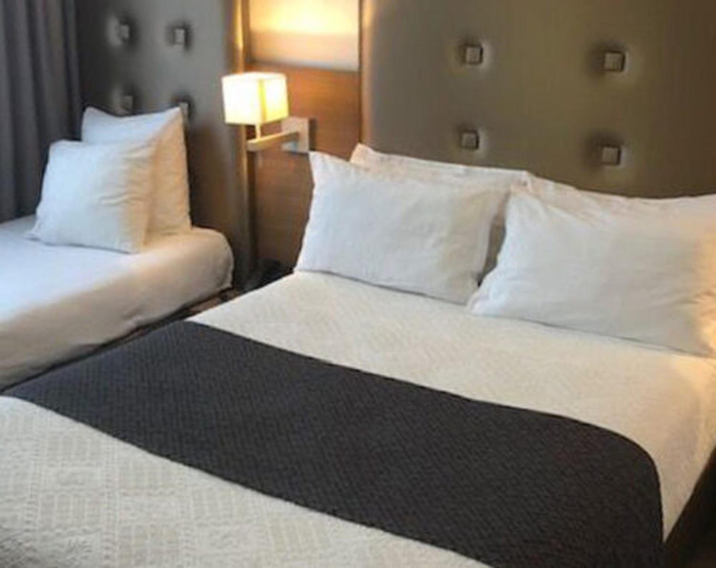 Family Room 1 Double Bed 1 Single Bed - Photo 1