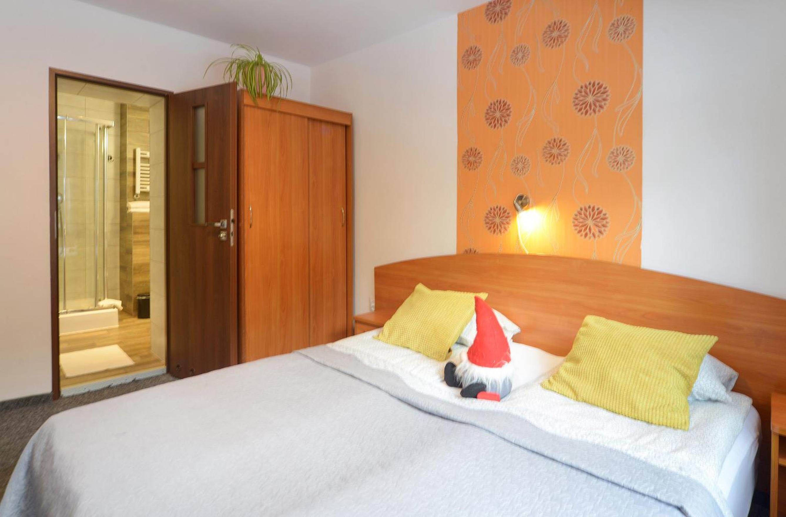 Double or Twin Room - Photo 1