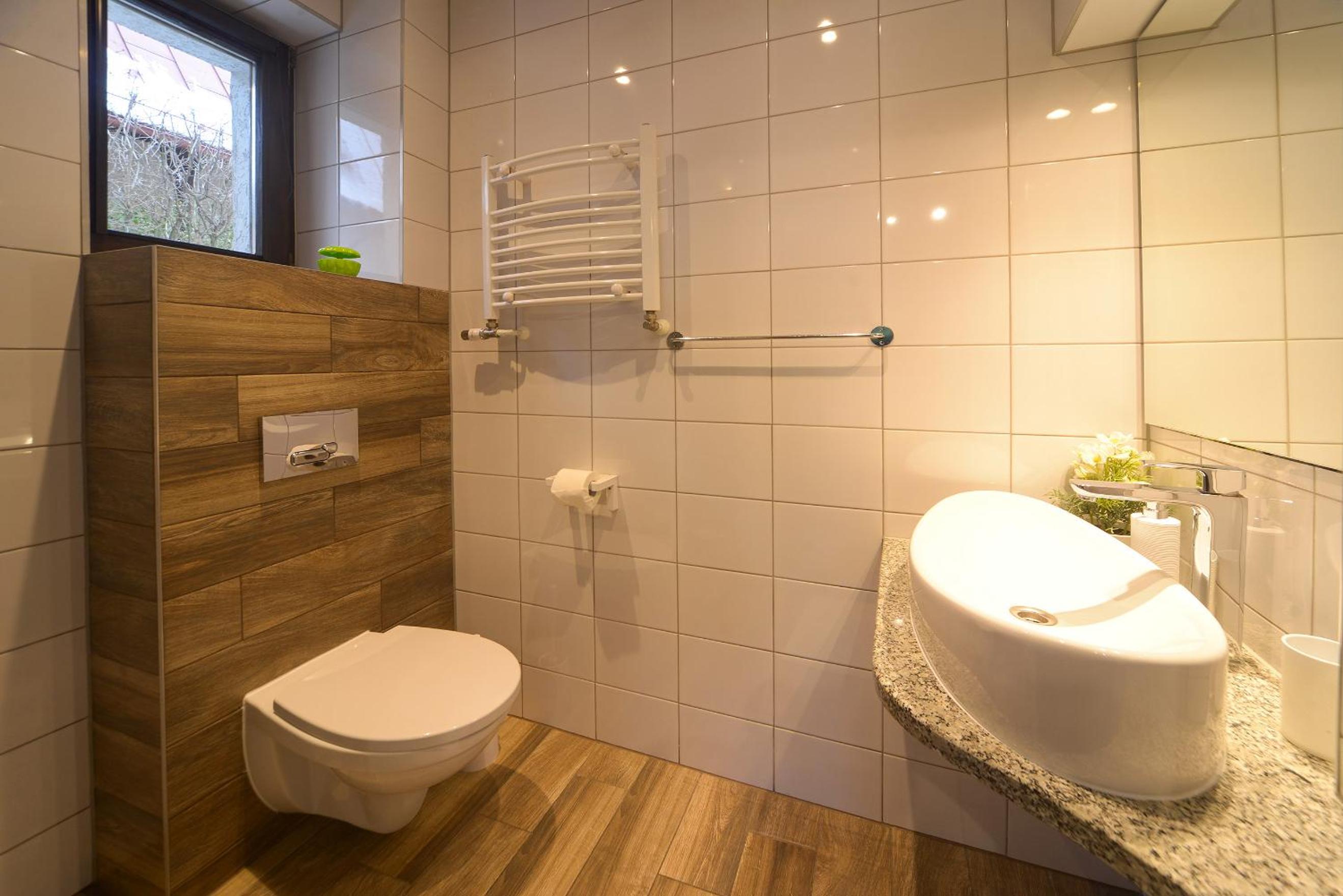 Double or Twin Room - Photo 3