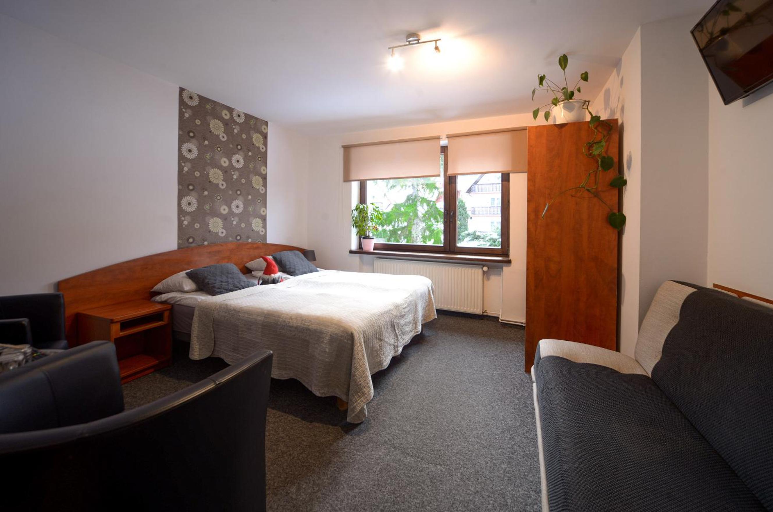 Double or Twin Room - Photo 31