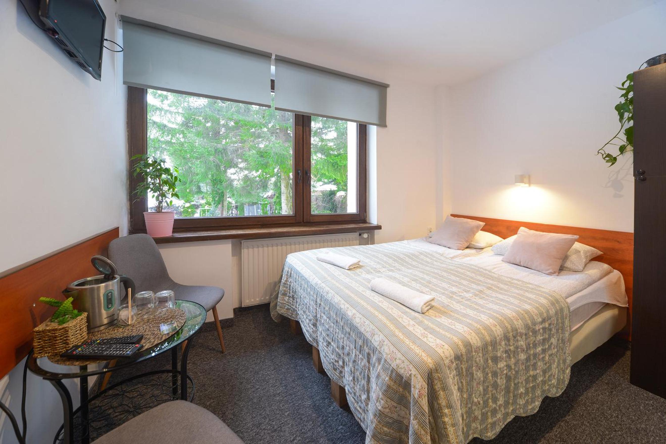 Double or Twin Room - Photo 30