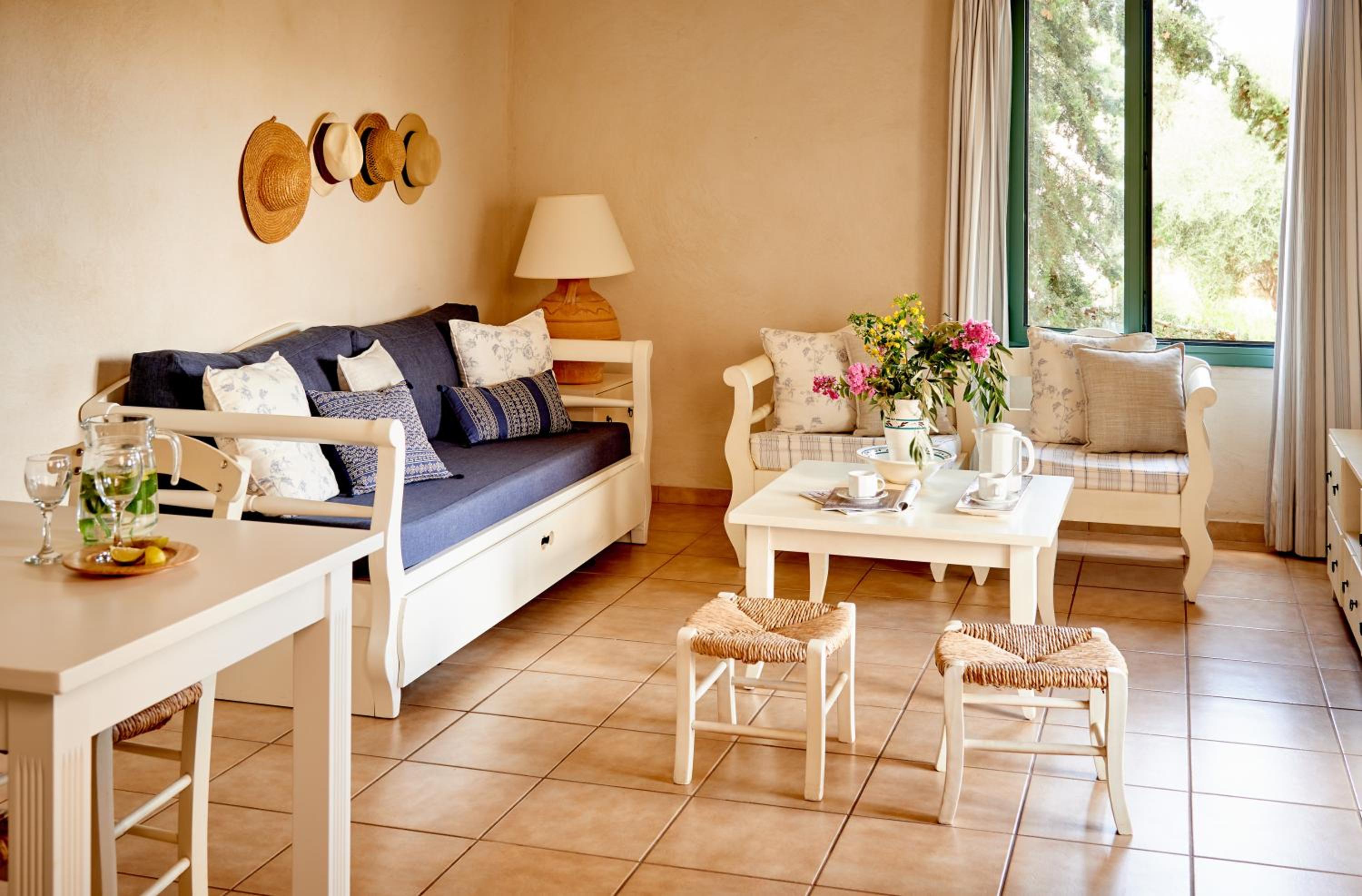 One-Bedroom Suite photo 2
