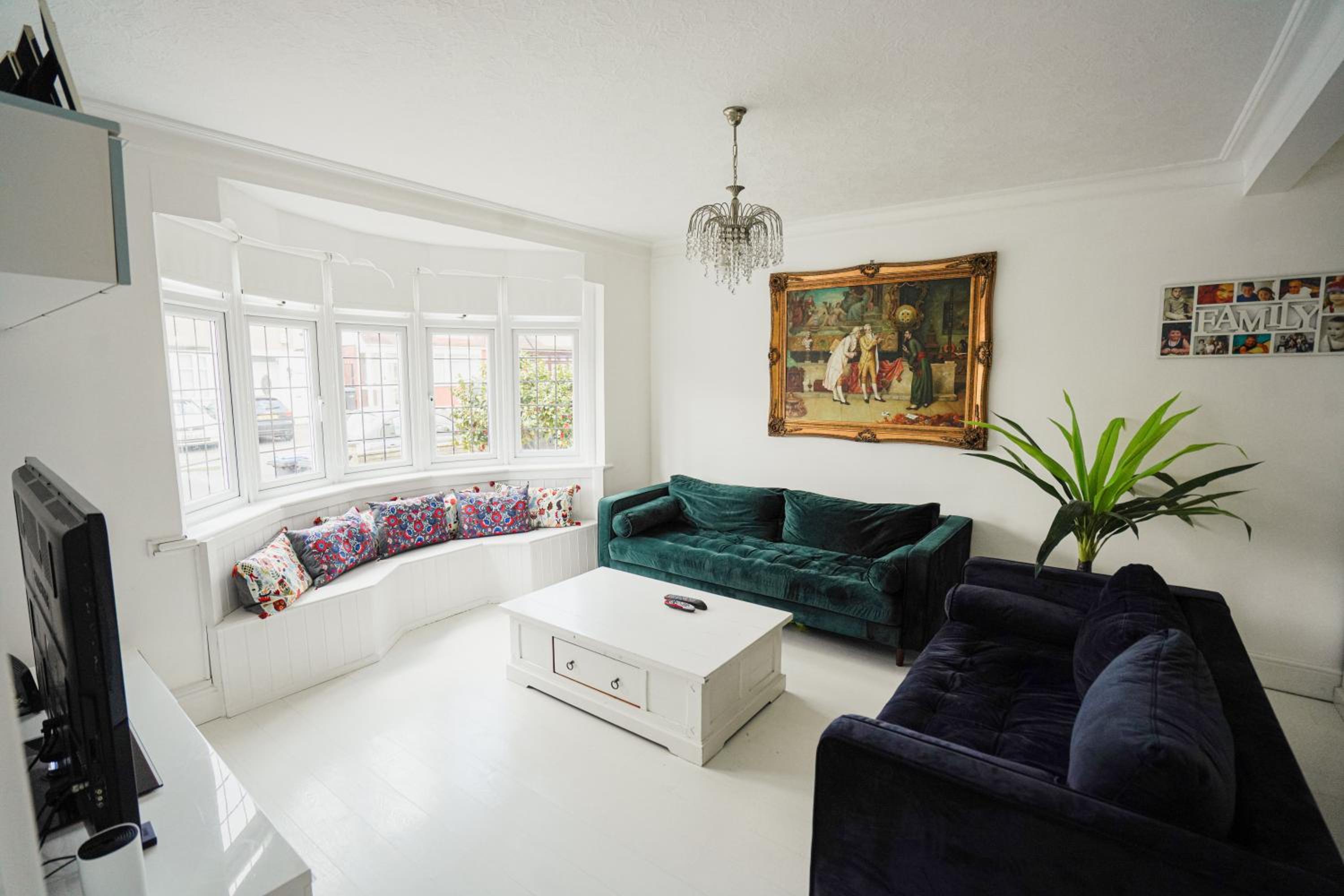 Family Room photo 3