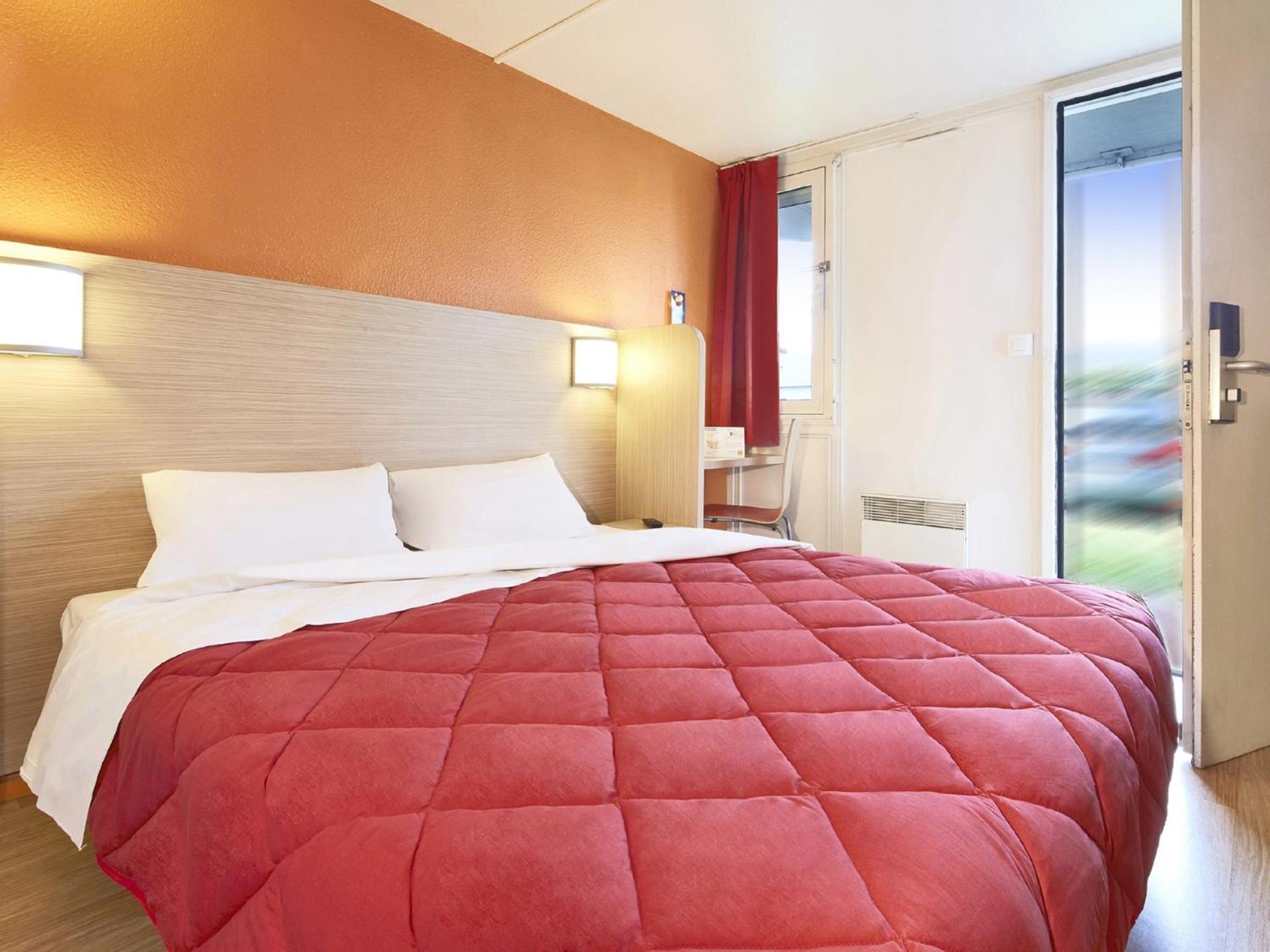 Double Room - Photo 4