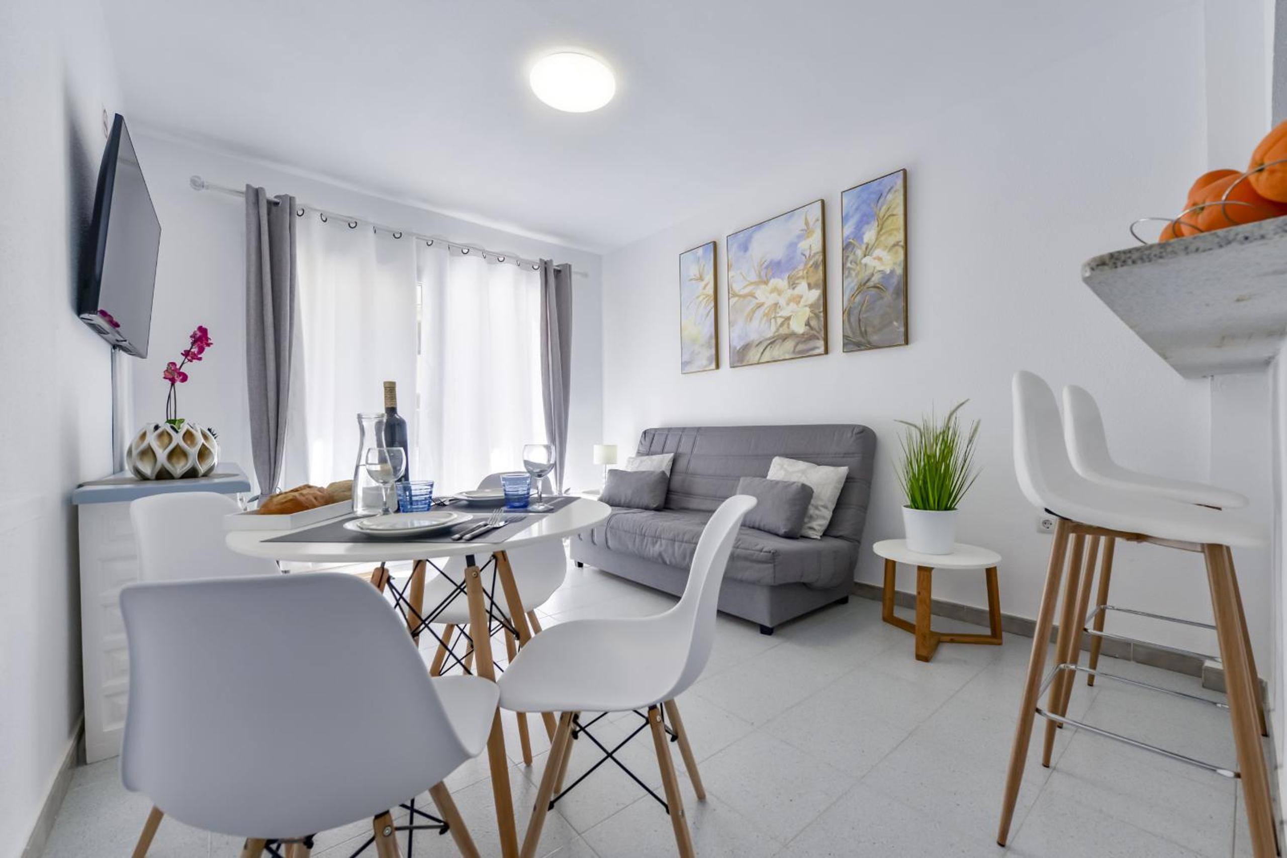 Apartamento con Balcón