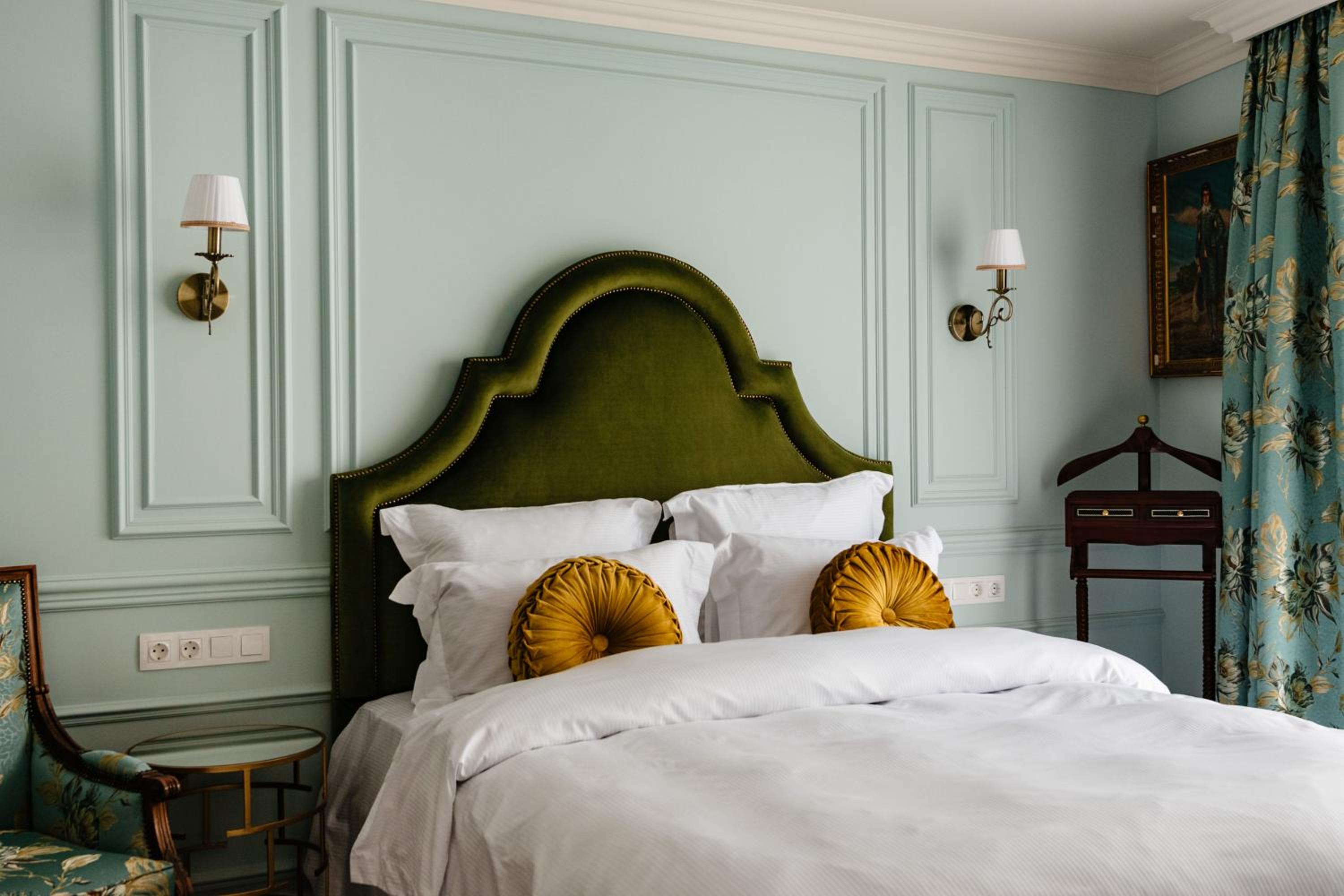 Deluxe Double Room - Photo 14