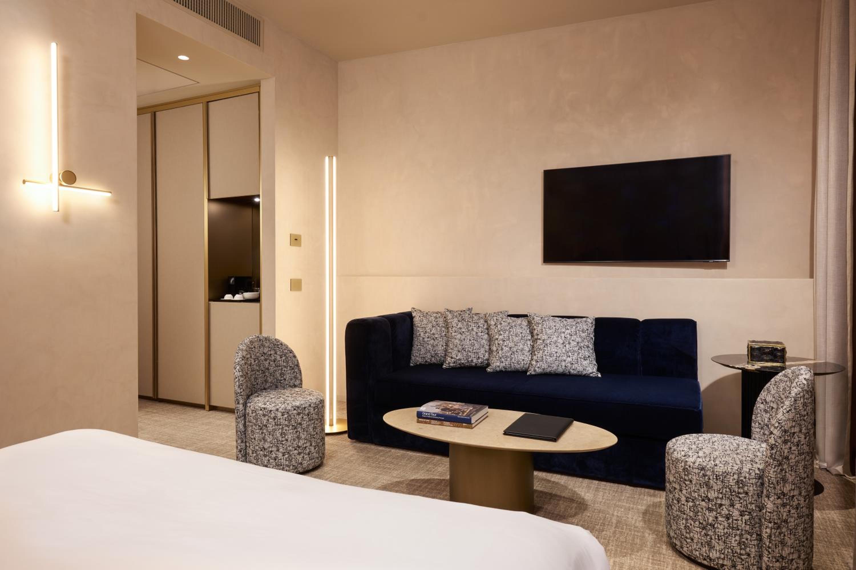 Deluxe Junior Suite