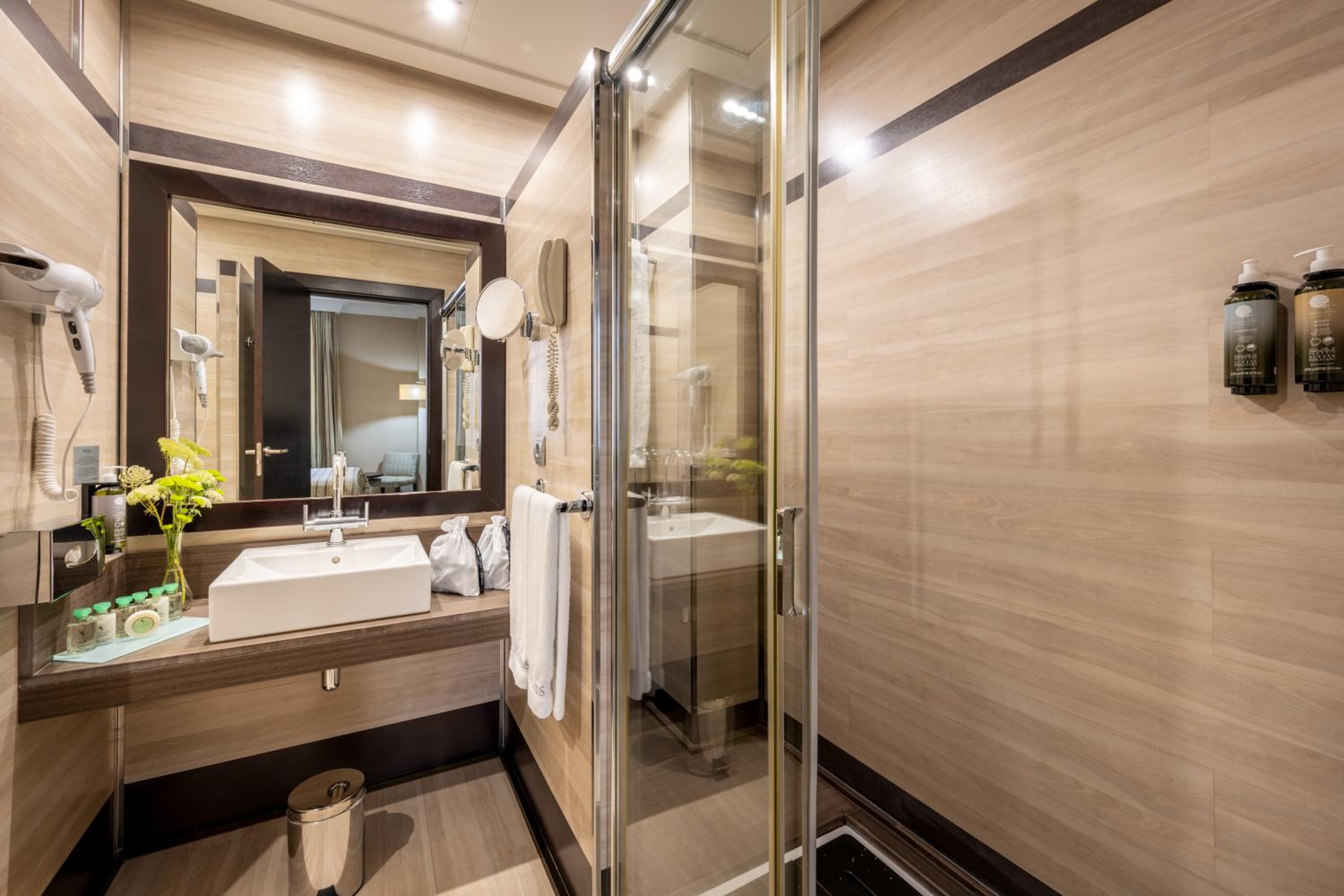 Junior Suite - Photo 8
