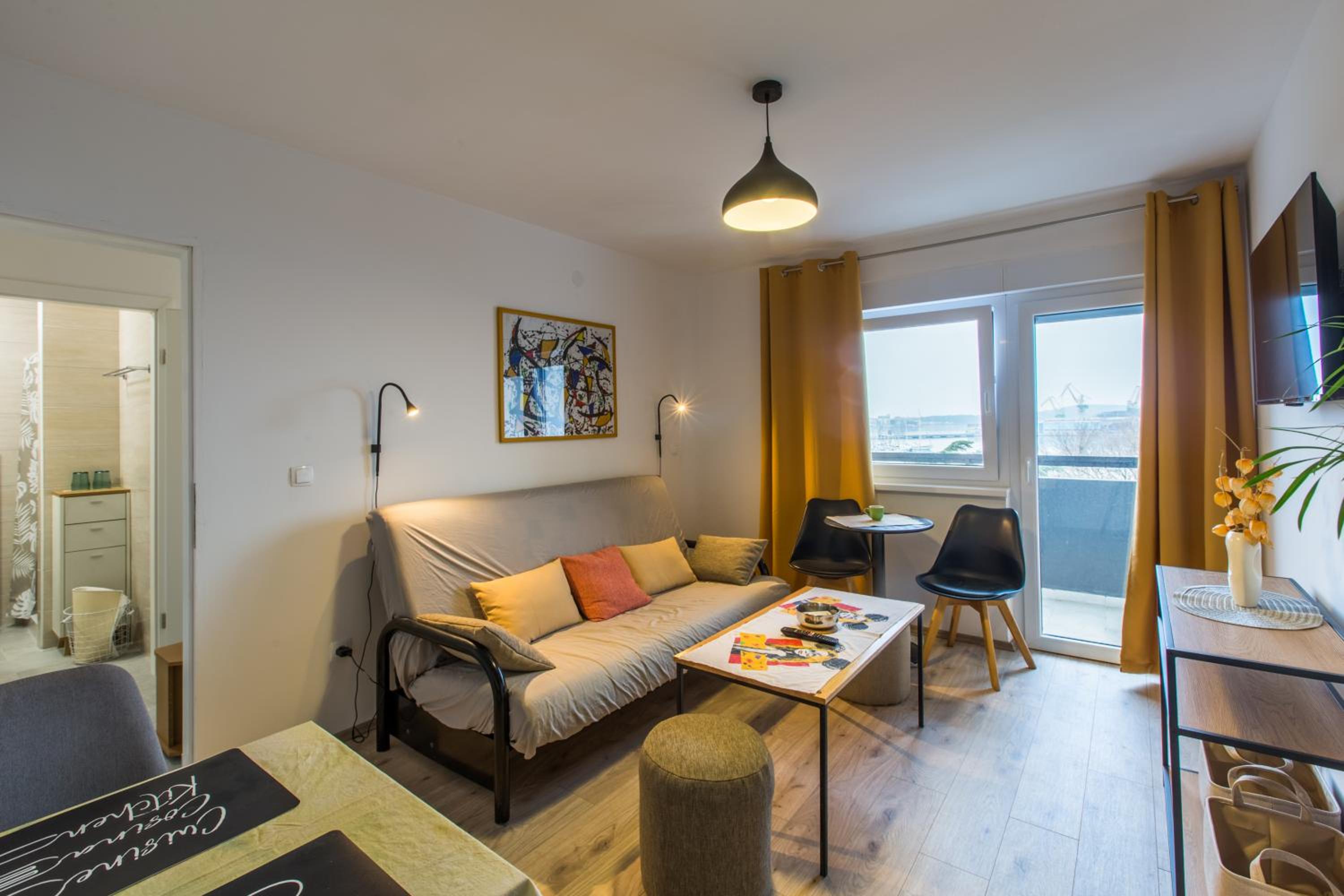 One-Bedroom Apartment