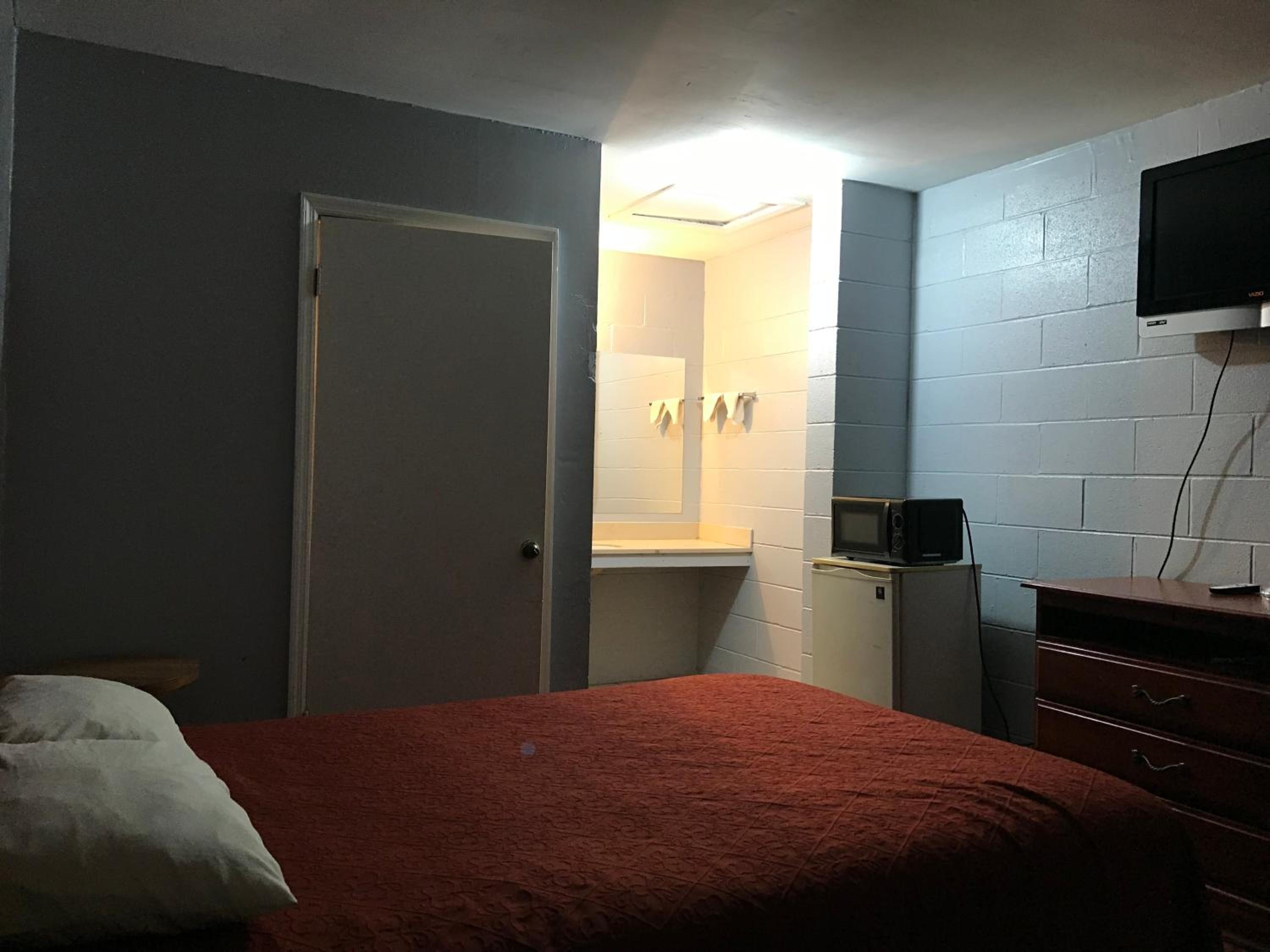 Single Room photo 3