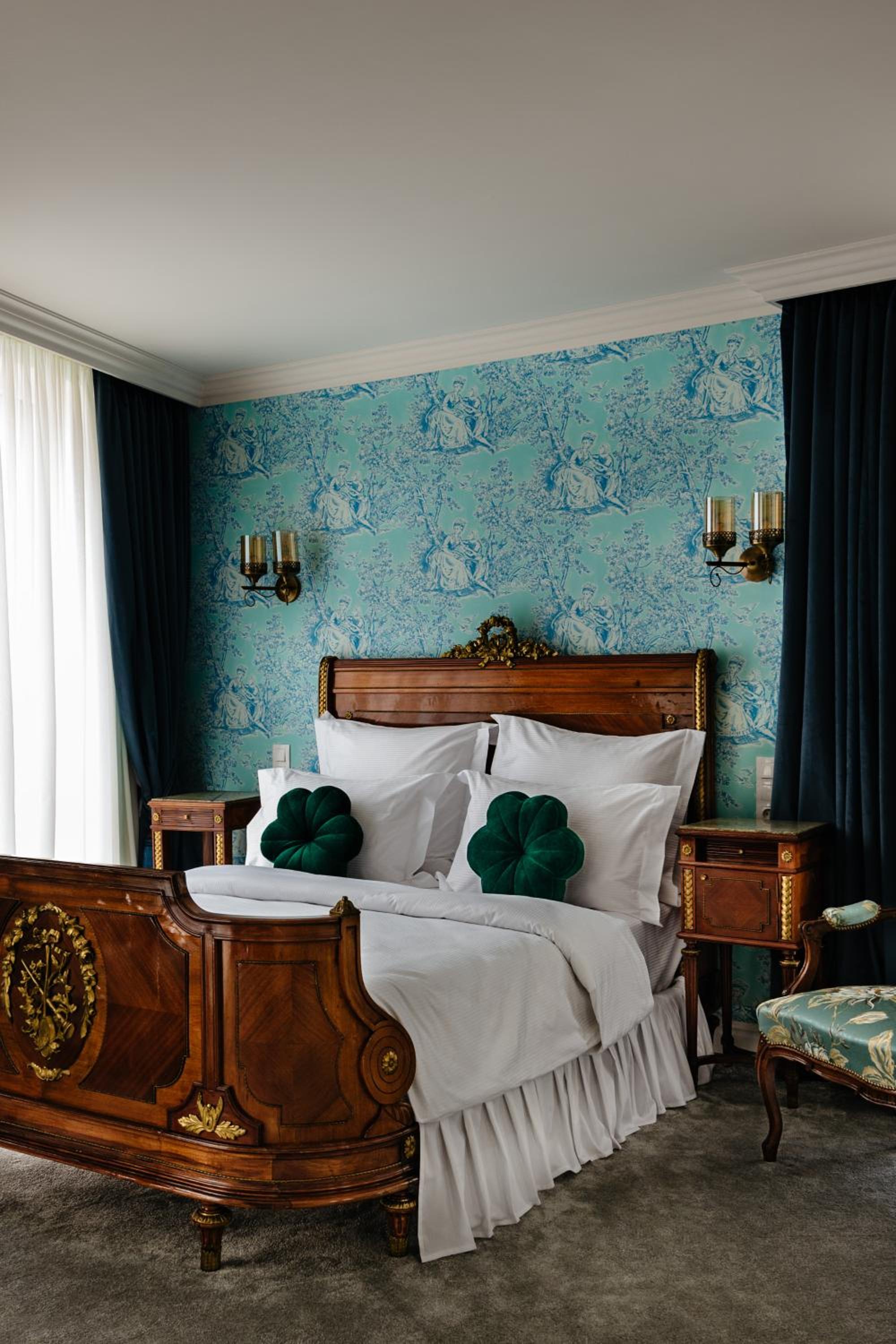 Superior King Room - Photo 4