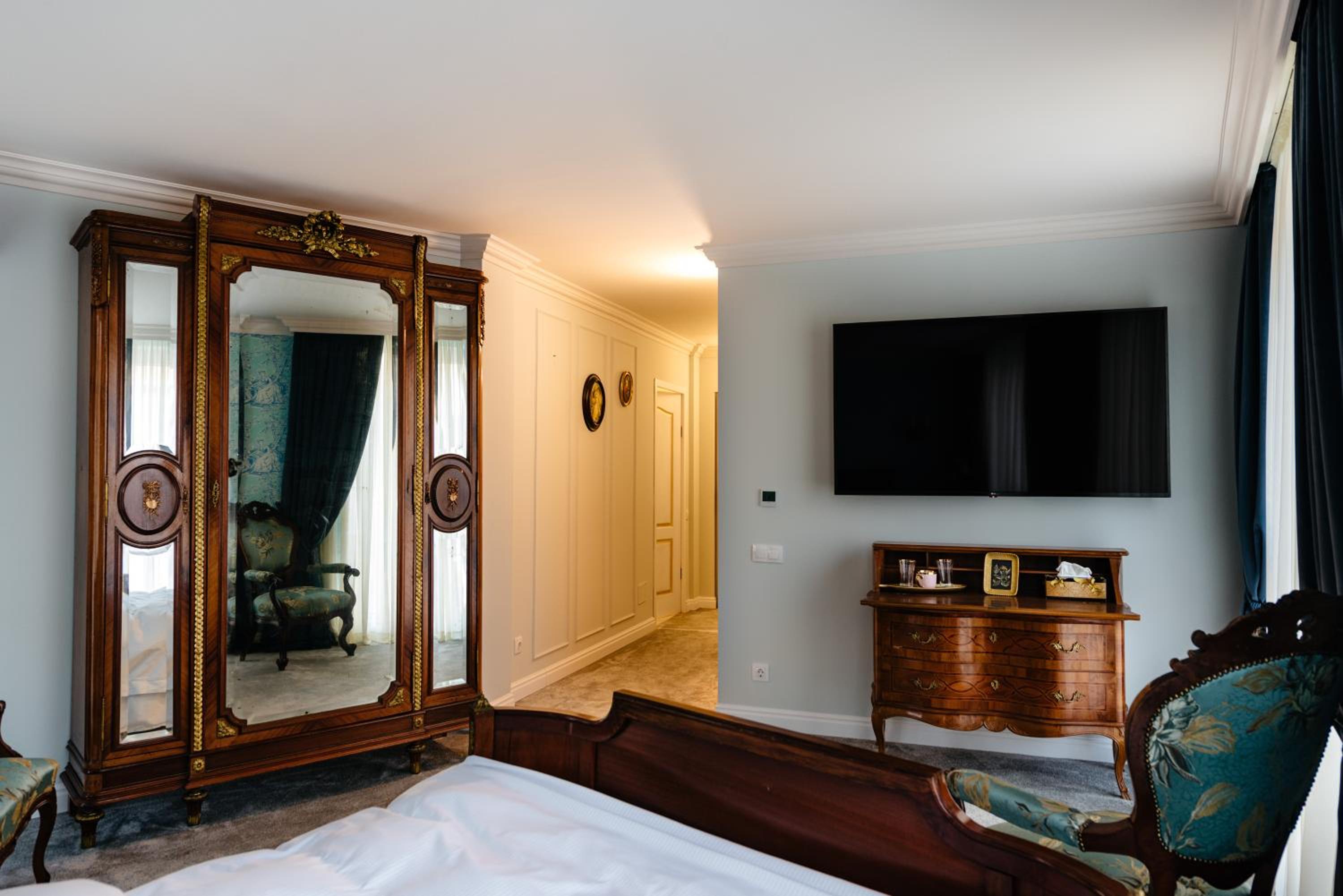 Superior King Room - Photo 6