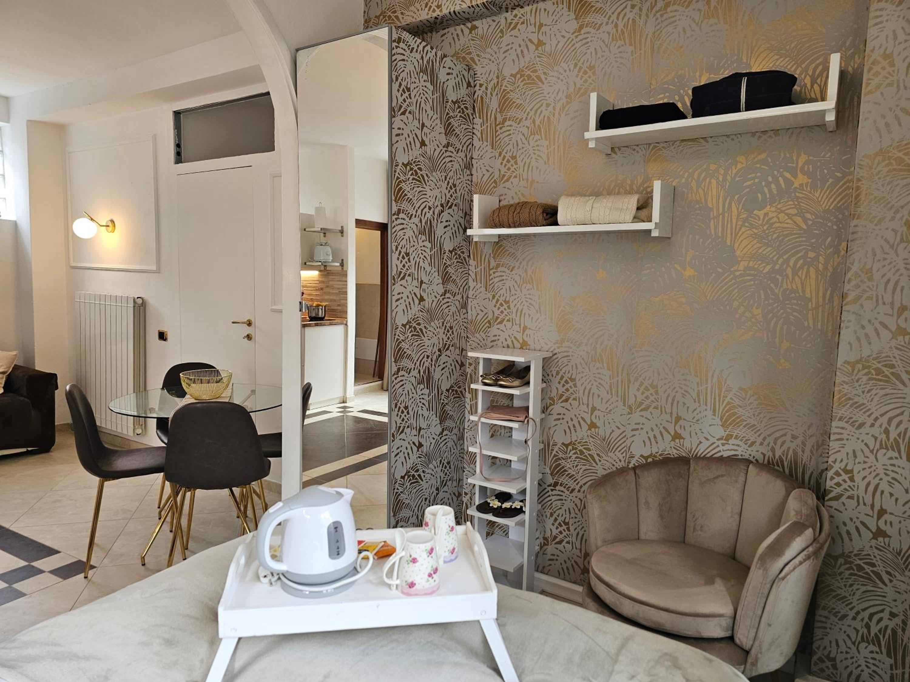 Studio Apartment