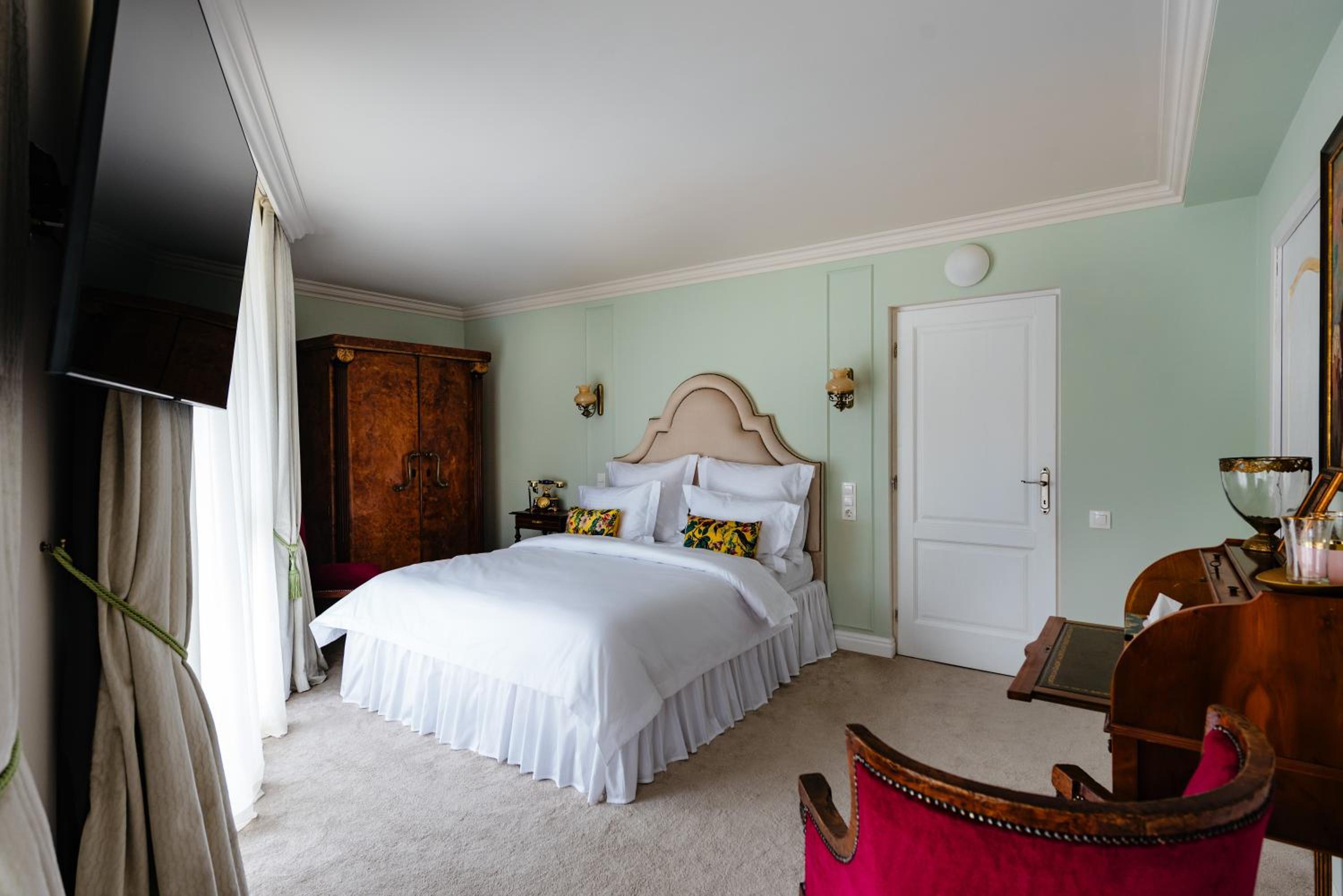 Double Room with Balcony - Photo 1