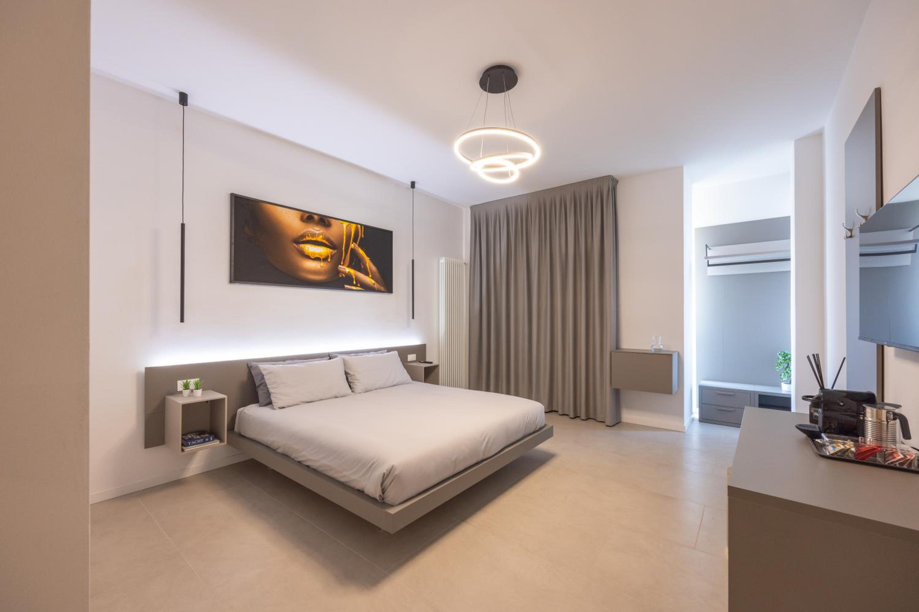 Superior King Room