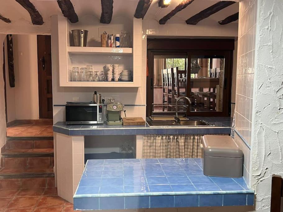 Three-Bedroom House photo 3